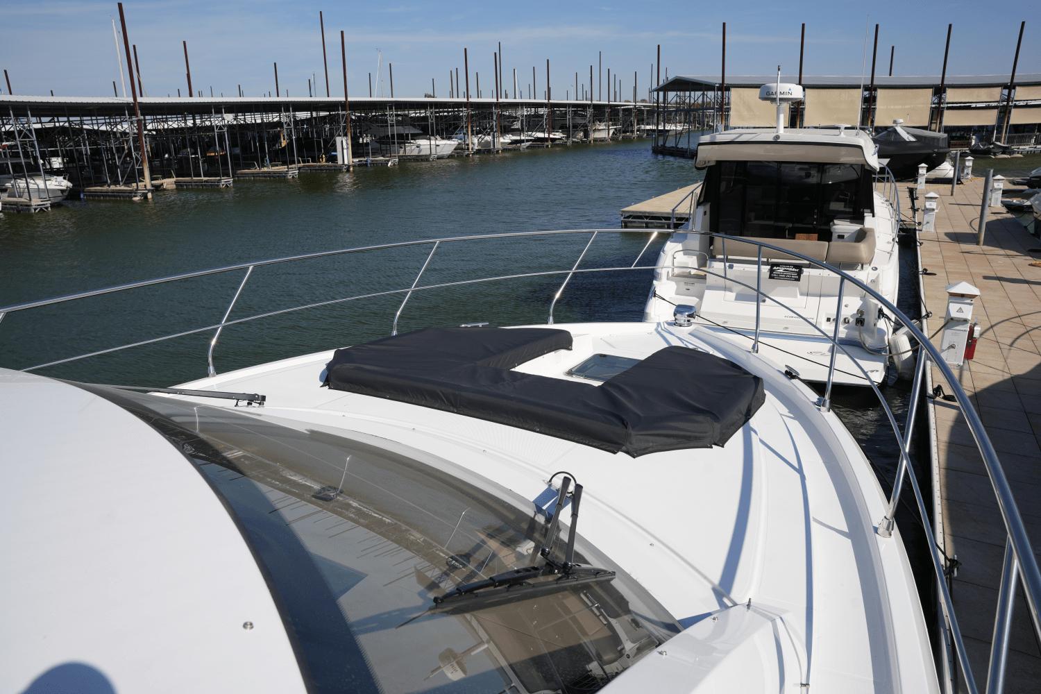 2025-cruisers-yachts-46-cantius-power-9554633-970313937-0-281020241336-32