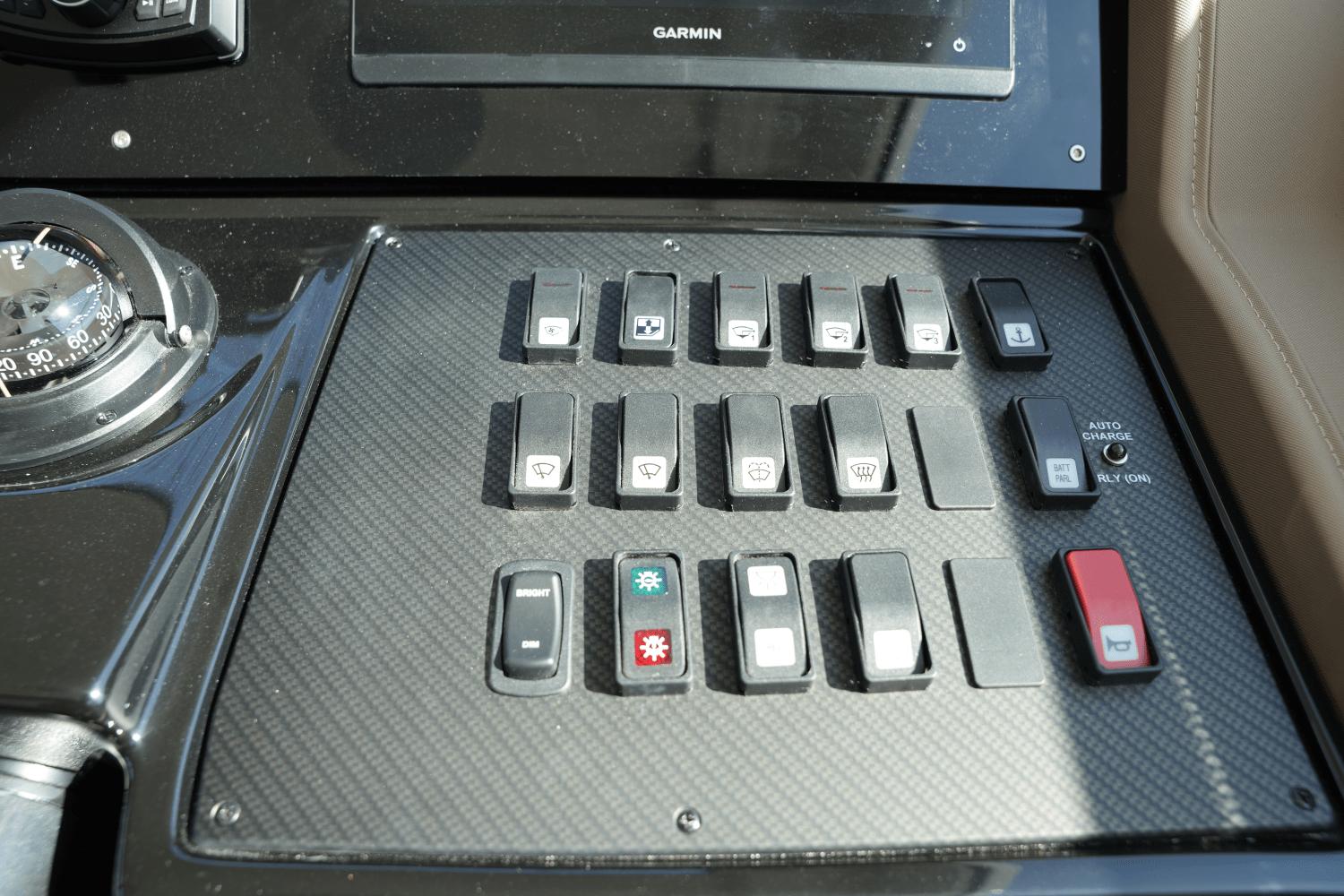 2025-cruisers-yachts-46-cantius-power-9554633-970313945-0-281020241336-4