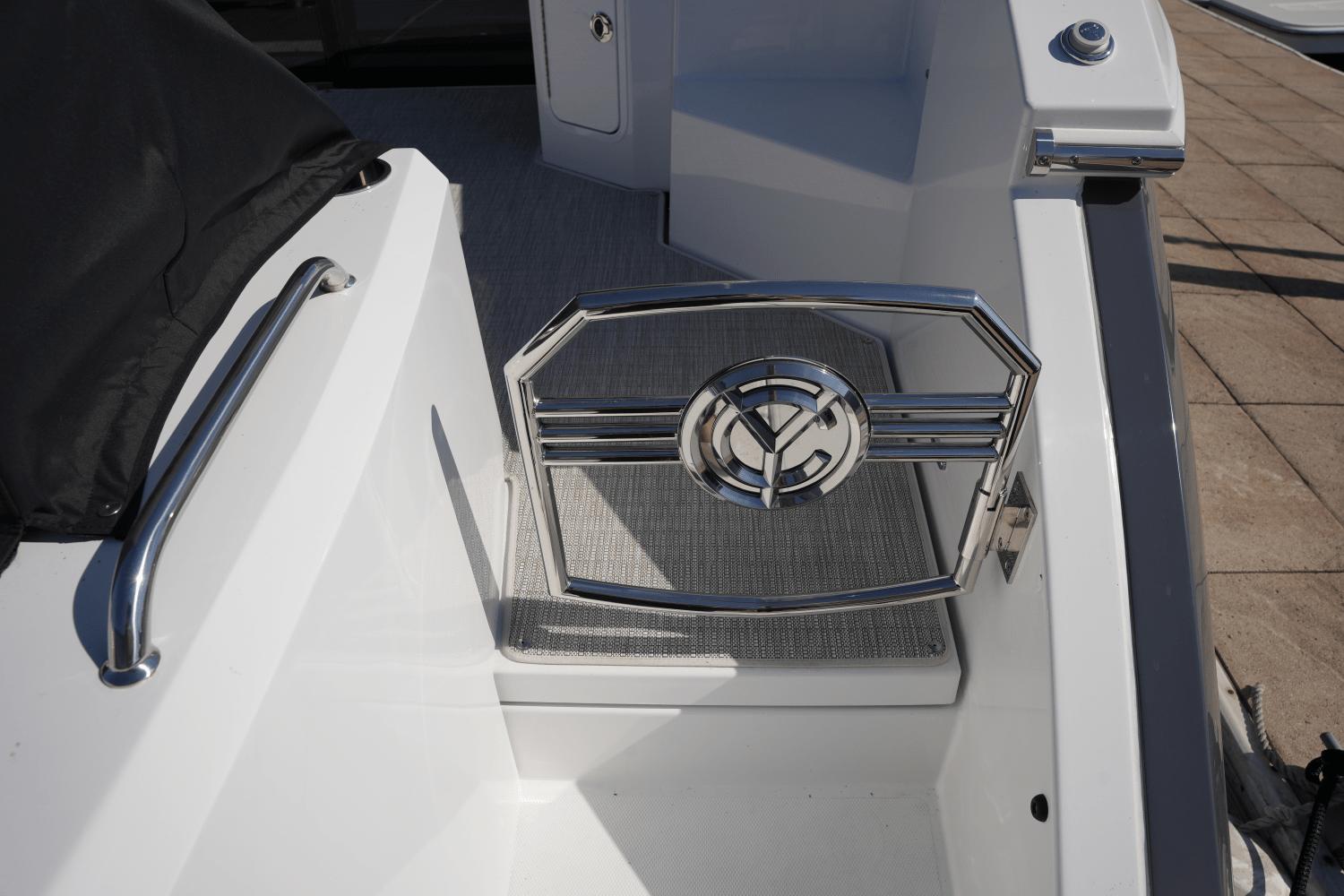 2025-cruisers-yachts-46-cantius-power-9554633-970313948-0-281020241336-42