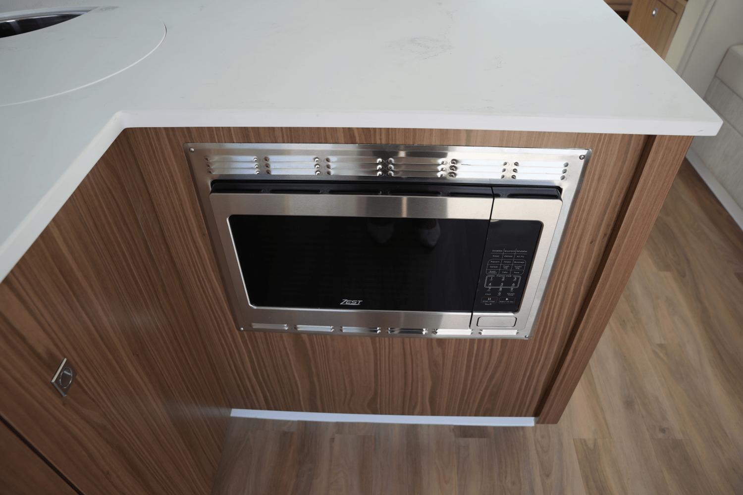 2025-cruisers-yachts-46-cantius-power-9554633-970313973-0-281020241337-56
