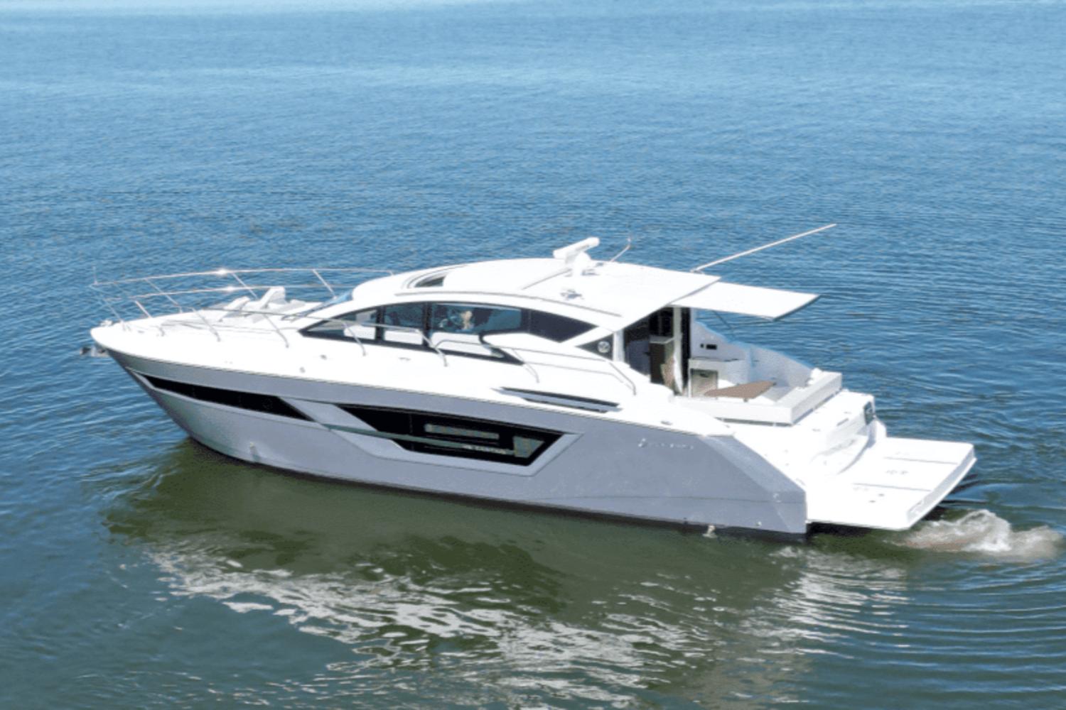 2025-cruisers-yachts-46-cantius-power-9554633-971196543-0-221120241118-6