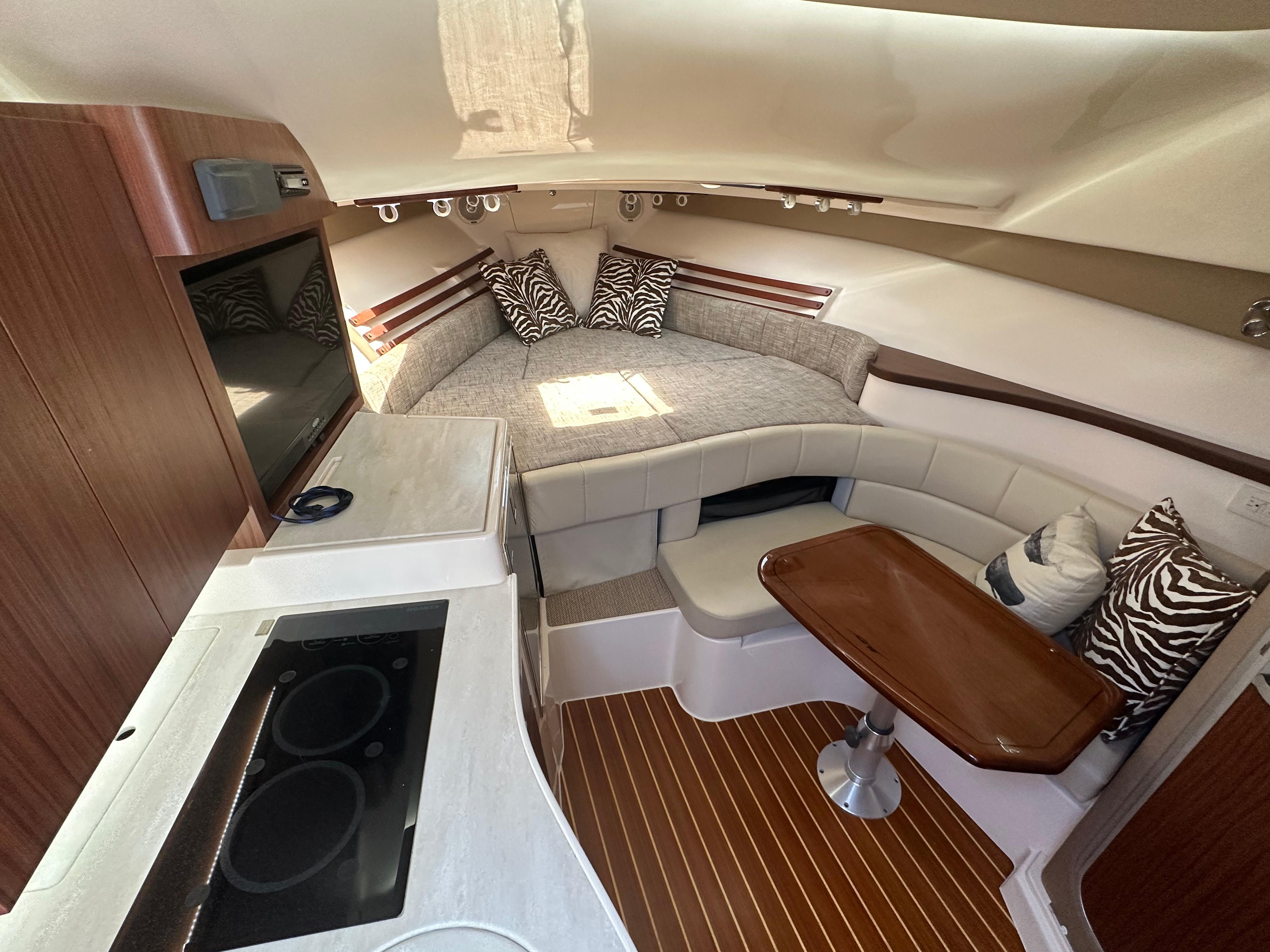 CHUM Yacht Brokers Of Annapolis CHUM Yacht Brokers Of Annapolis