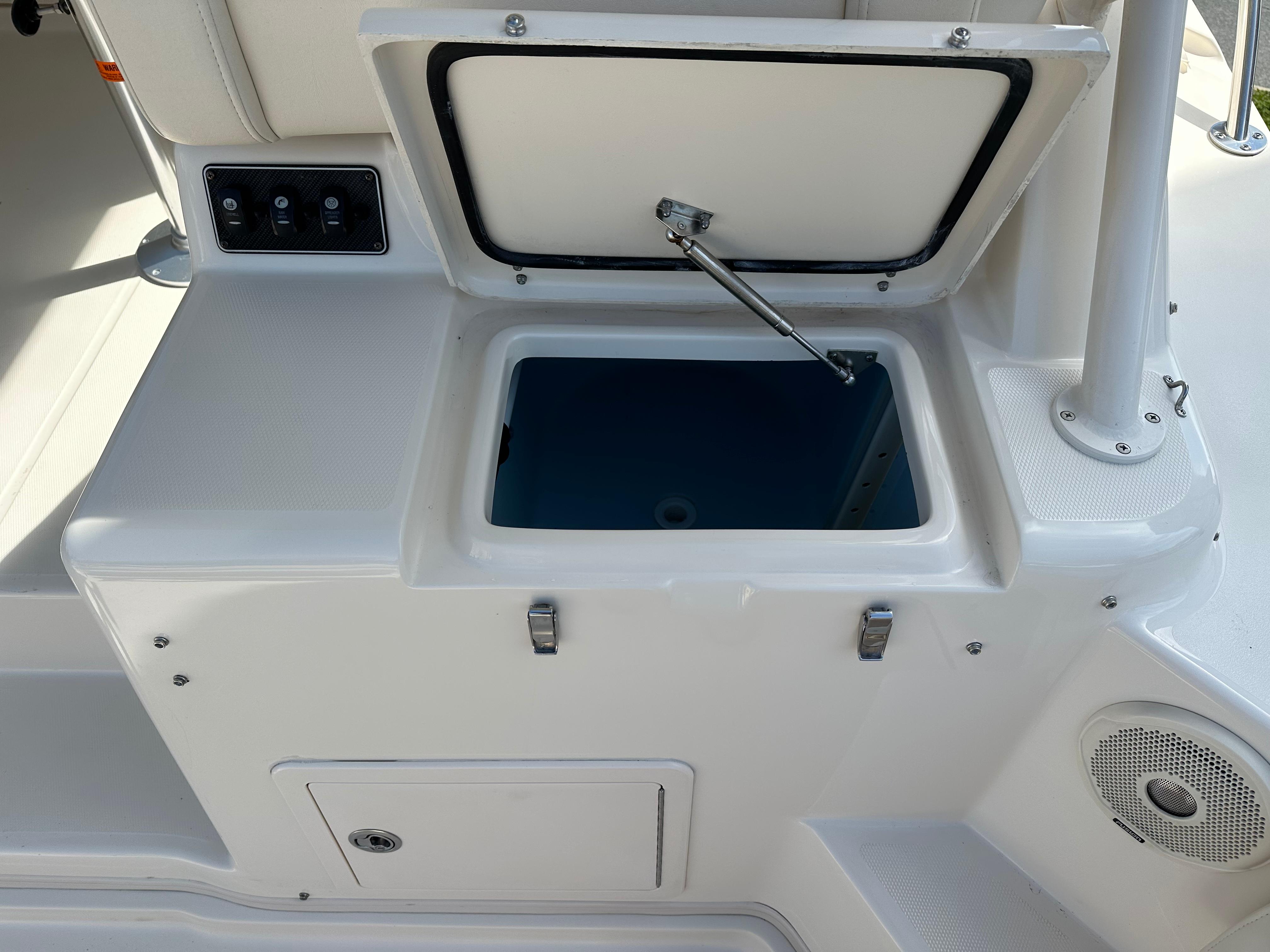 CHUM Yacht Brokers Of Annapolis CHUM Yacht Brokers Of Annapolis