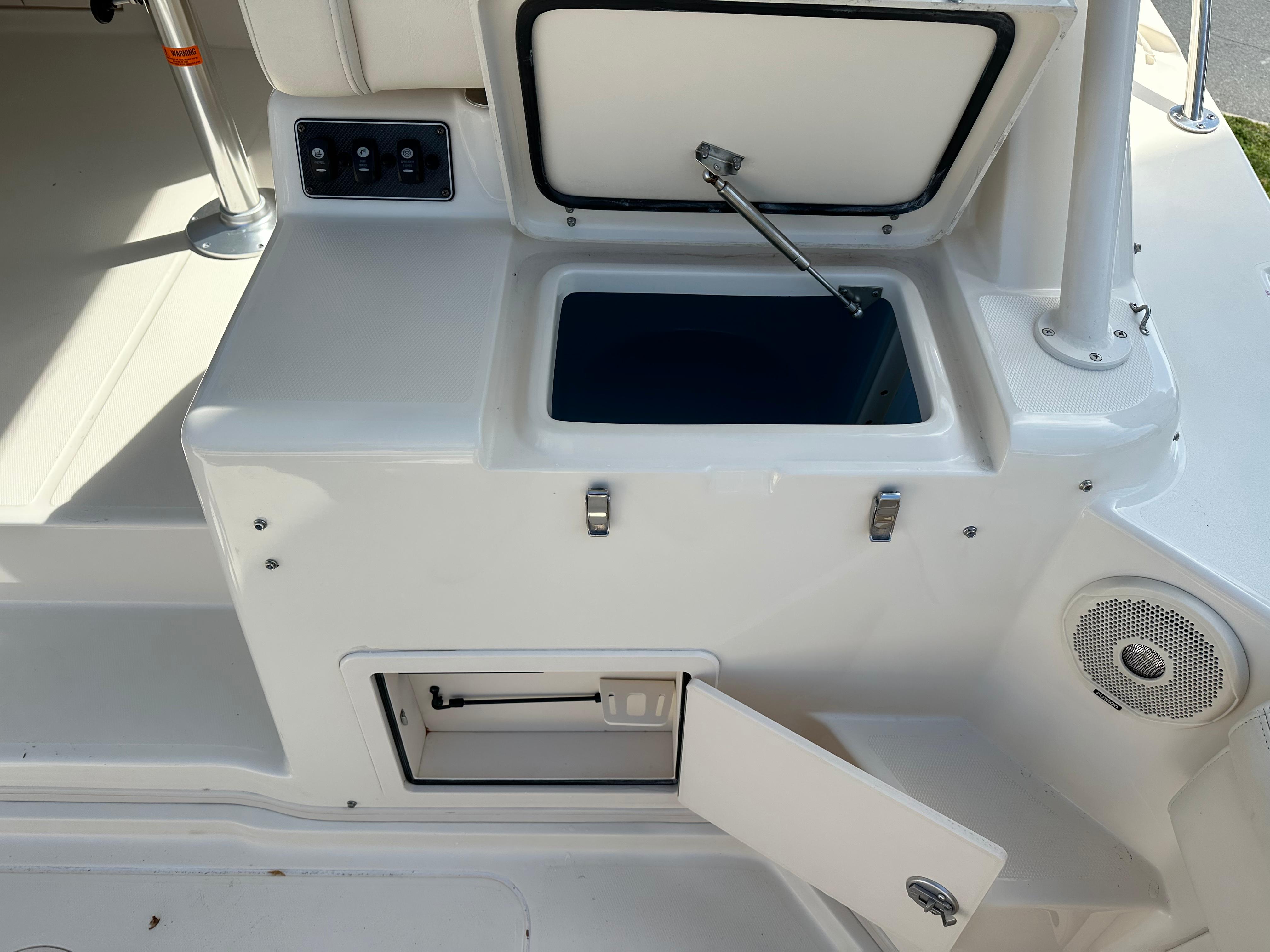 CHUM Yacht Brokers Of Annapolis CHUM Yacht Brokers Of Annapolis