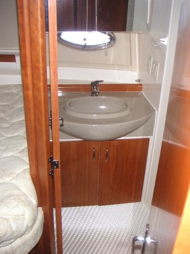 Head Sink and Storage