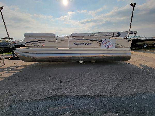 2005 Godfrey Pontoon boat for sale, model of the boat is AquaPatio 220DF & Image # 2 of 20