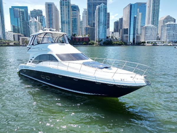 2005 Sea Ray 58 Sedan Bridge