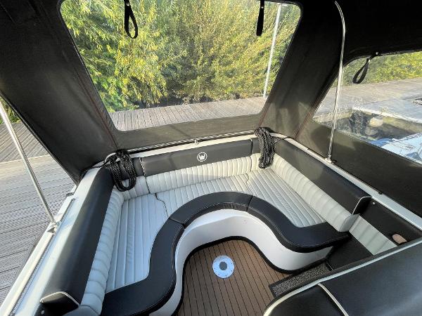 2018 Viking 24 WIDE BEAM