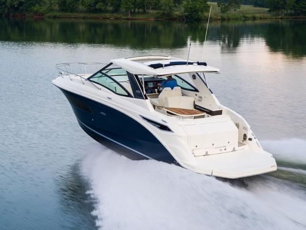 2022 Sea Ray boat for sale, model of the boat is Sundancer 320 & Image # 3 of 33