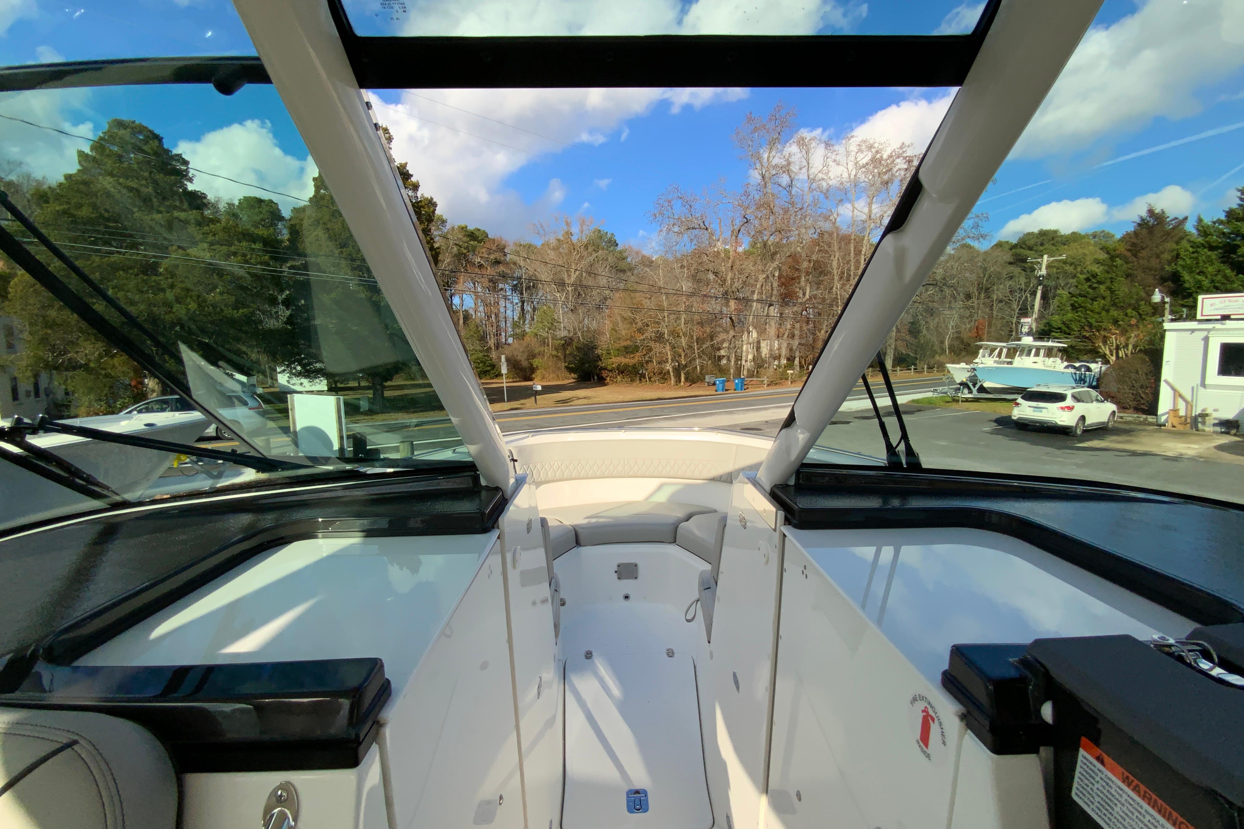 2026 Pursuit DC 326 Dual Console-31