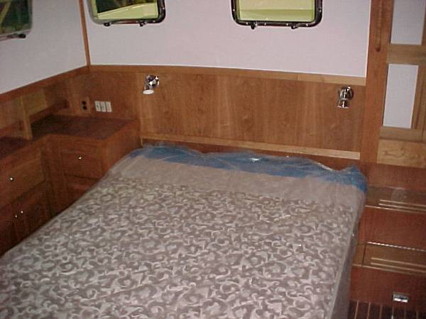 Master Stateroom Queen Berth