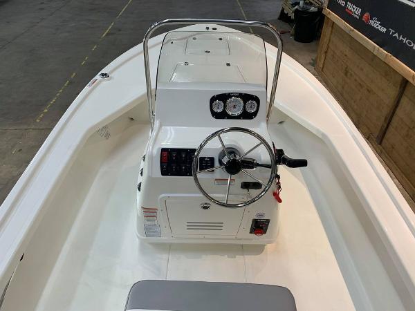2021 Mako boat for sale, model of the boat is 18 LTS & Image # 15 of 15