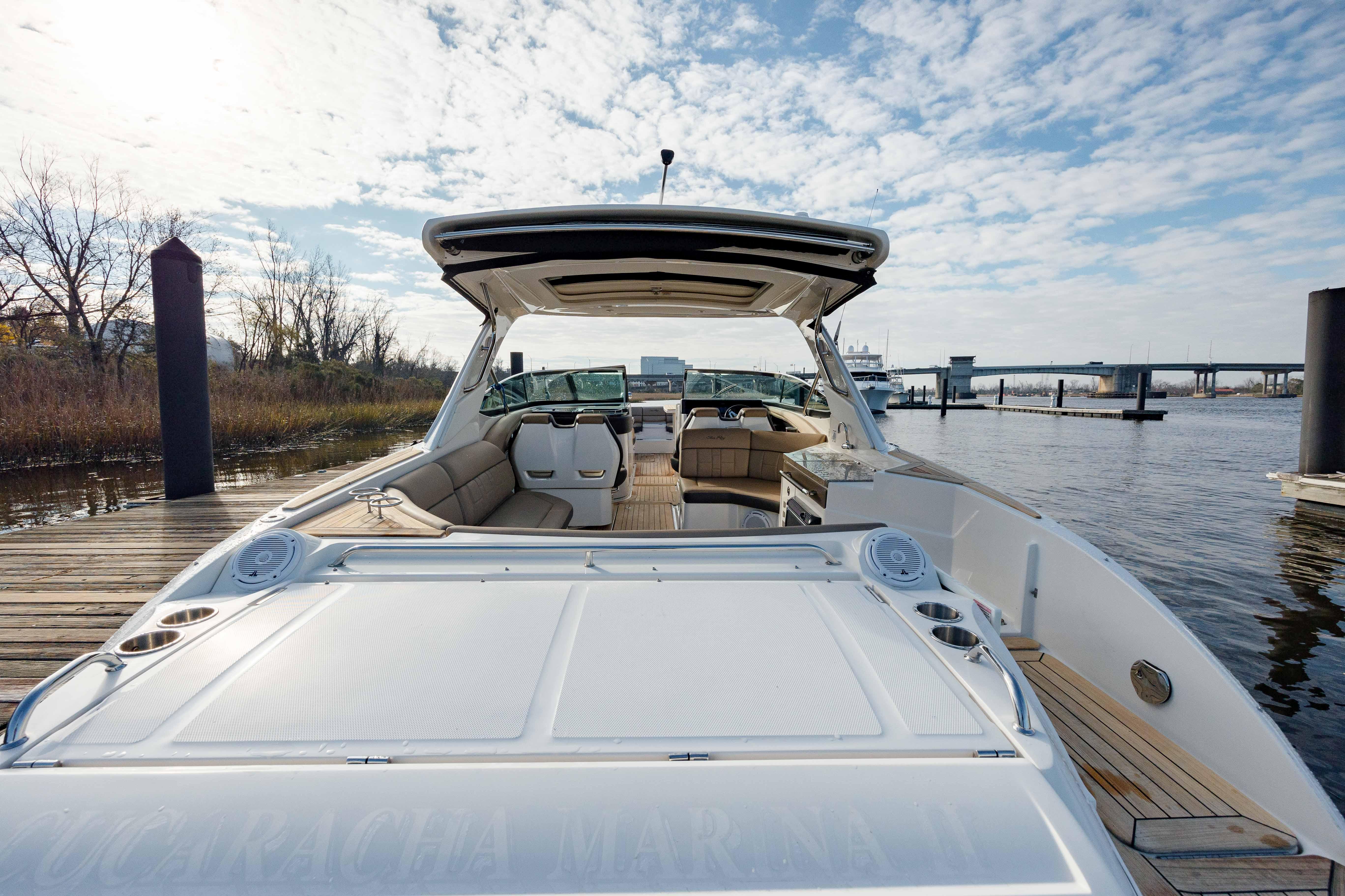 2016 Sea Ray 350 SLX