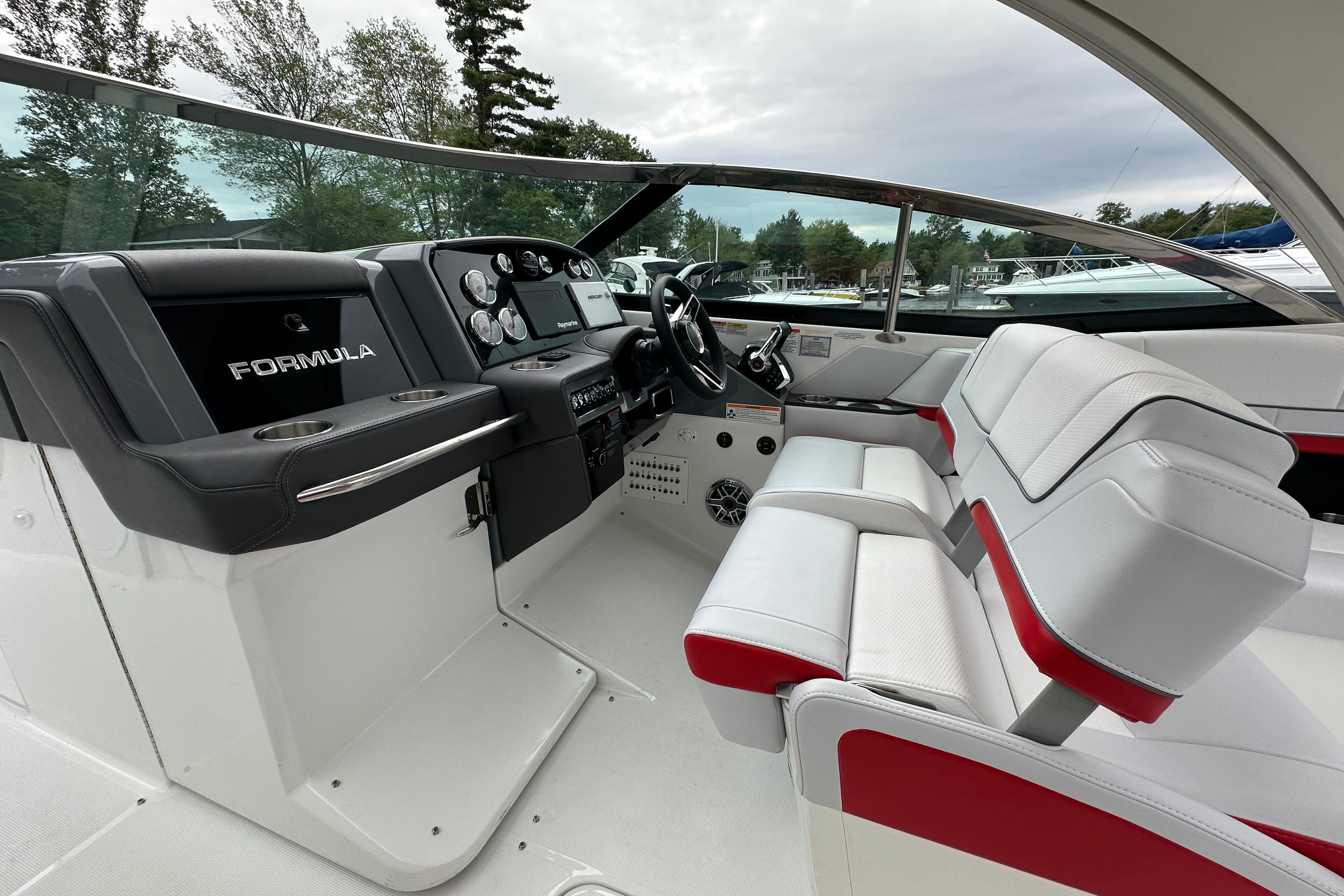 Boat image 24