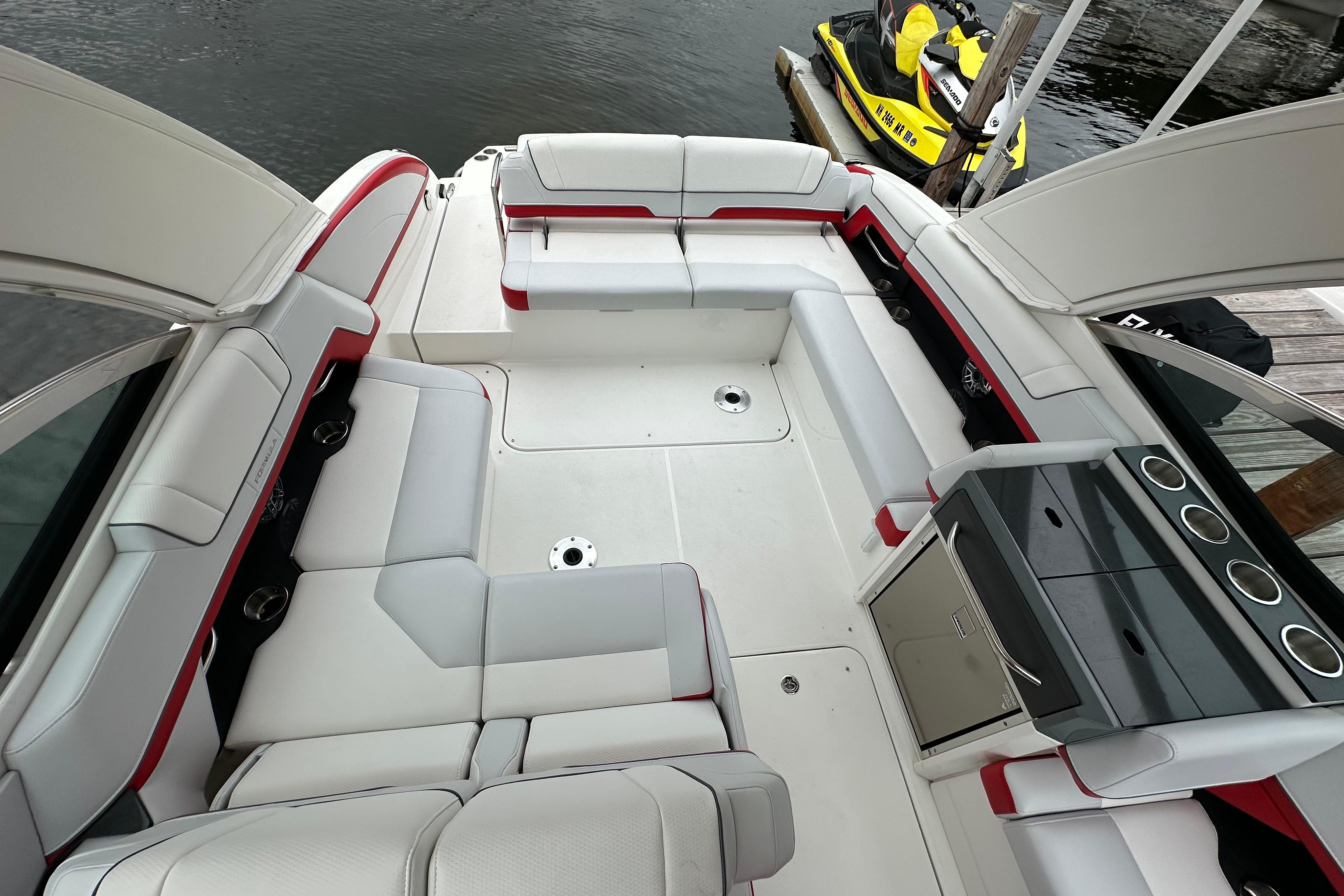 Boat image 28