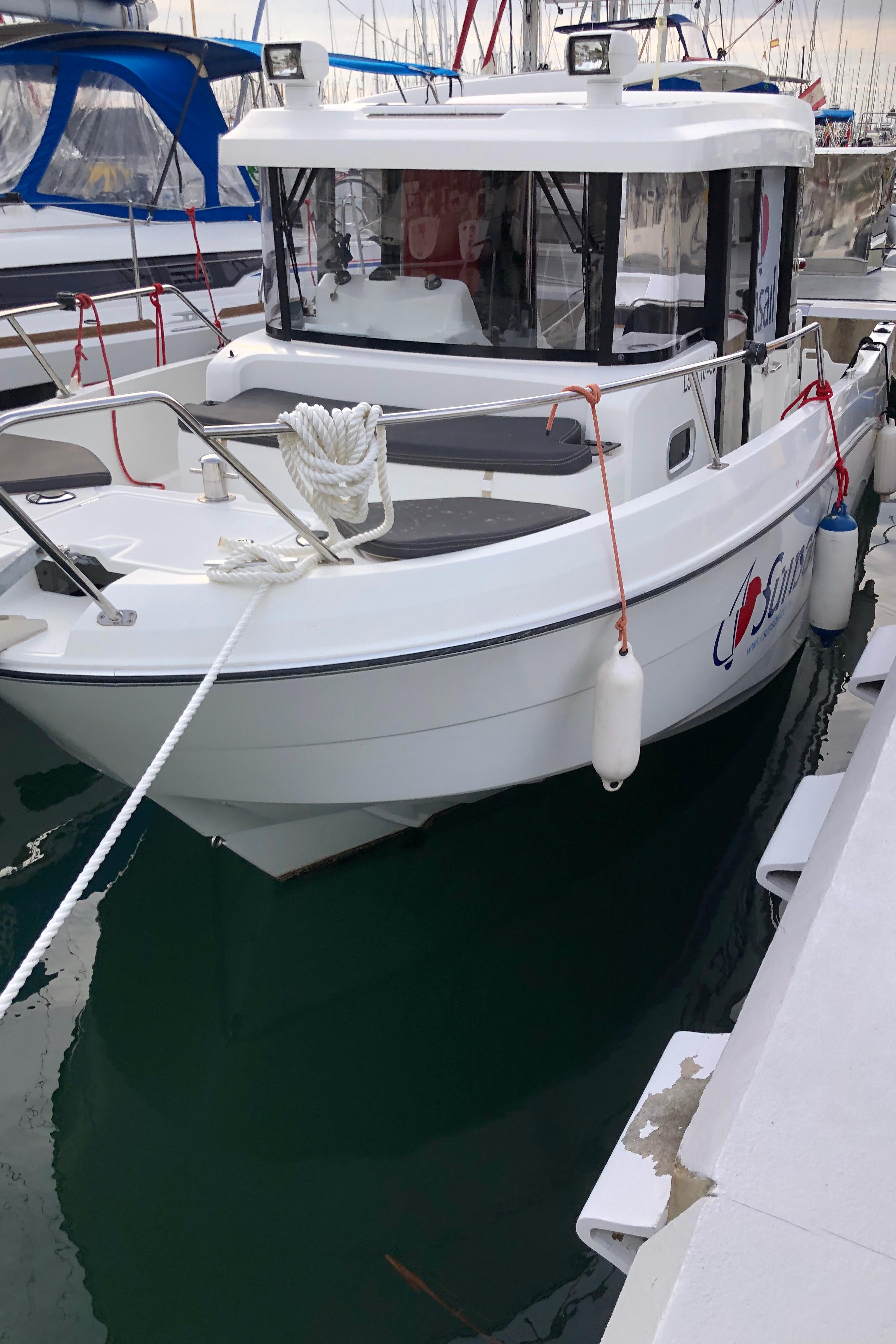 BARRACUDA 8 Power Monohull for sale The Moorings Yacht Brokerage
