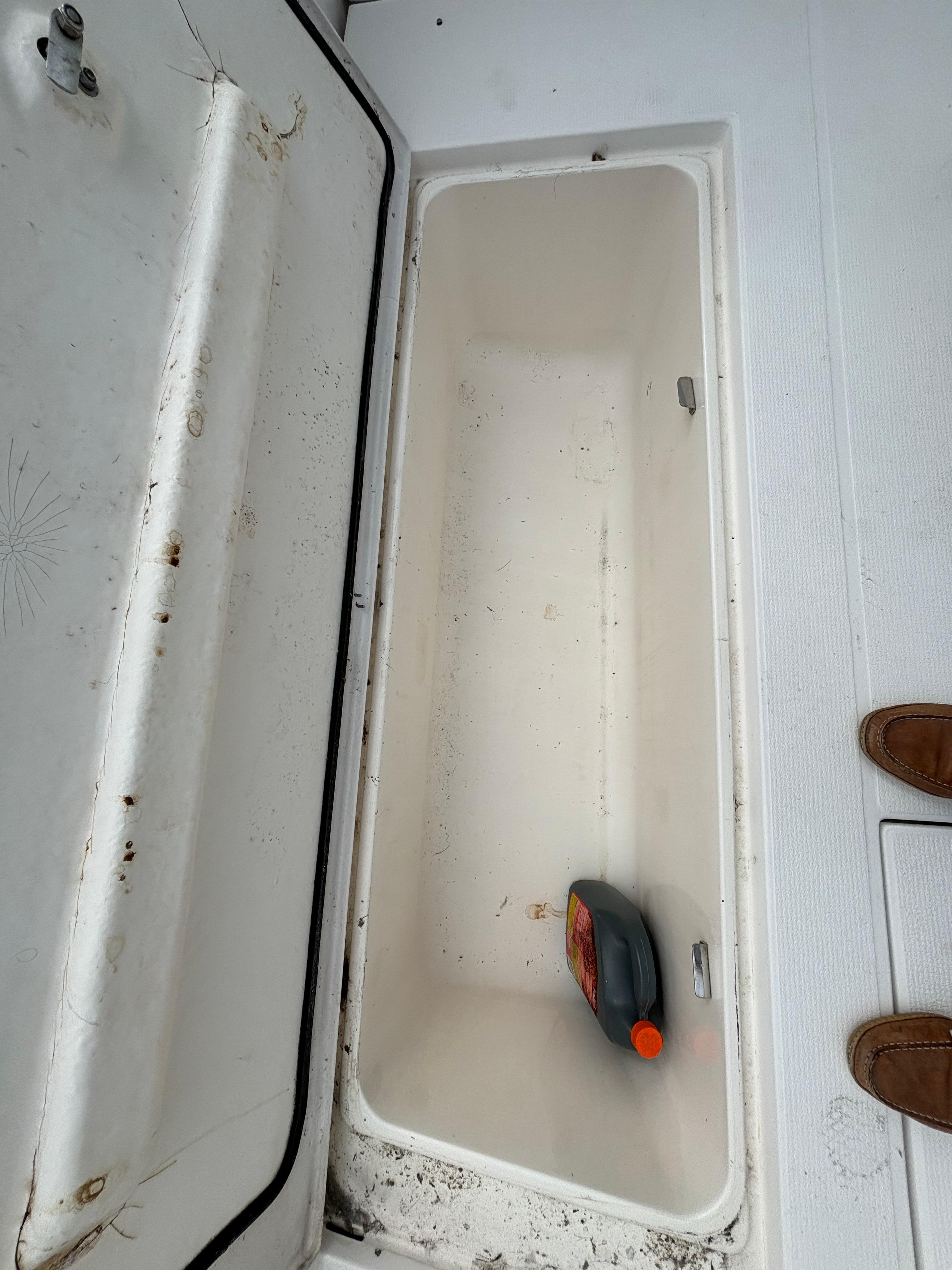 Cockpit In-Deck Fish Box