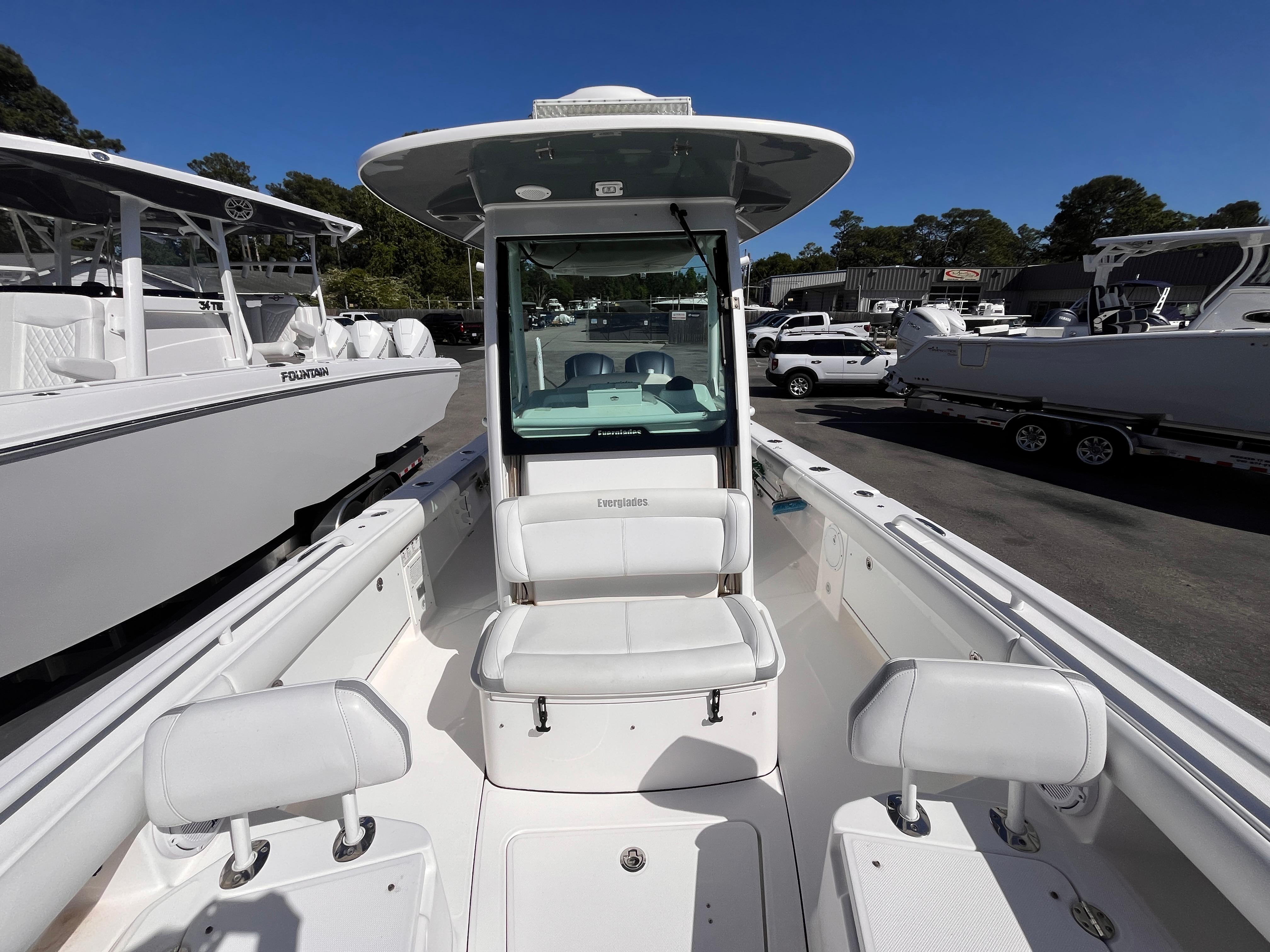 2017-everglades-273-center-console-power-9774607-20250428131057347-1_XLARGE