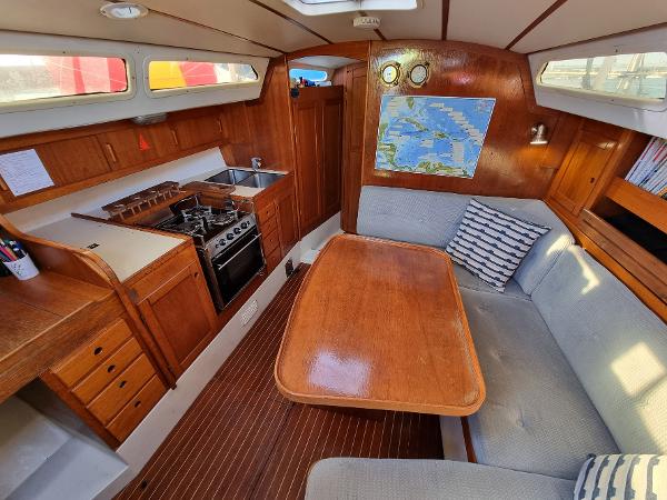 35' Maxi, Listing Number 100917145, - Photo No. 7