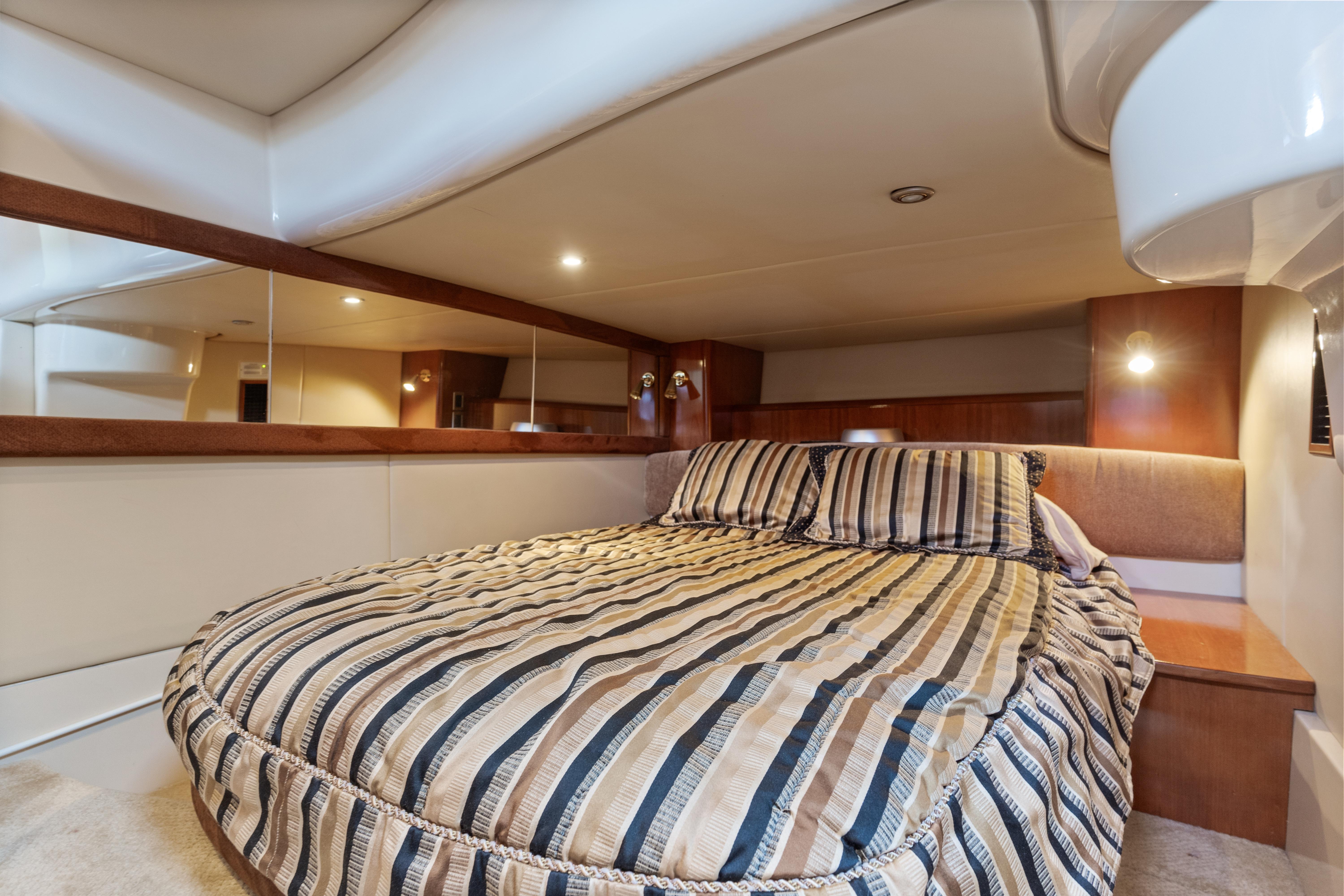 Nalani Yacht Photos Pics Guest Stateroom