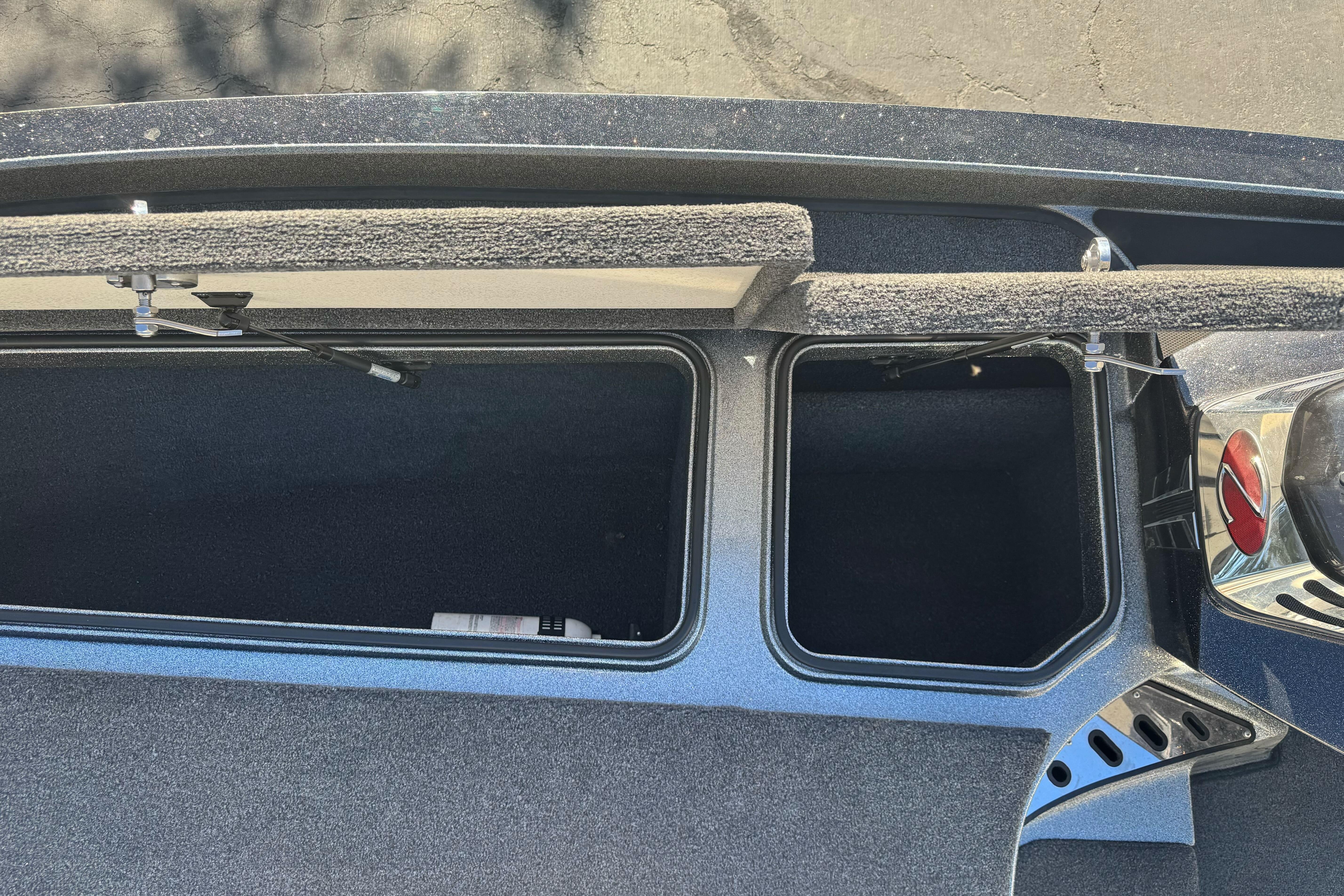 2020 Ranger Z521C Ranger Cup Equipped boat storage compartments, open and empty.