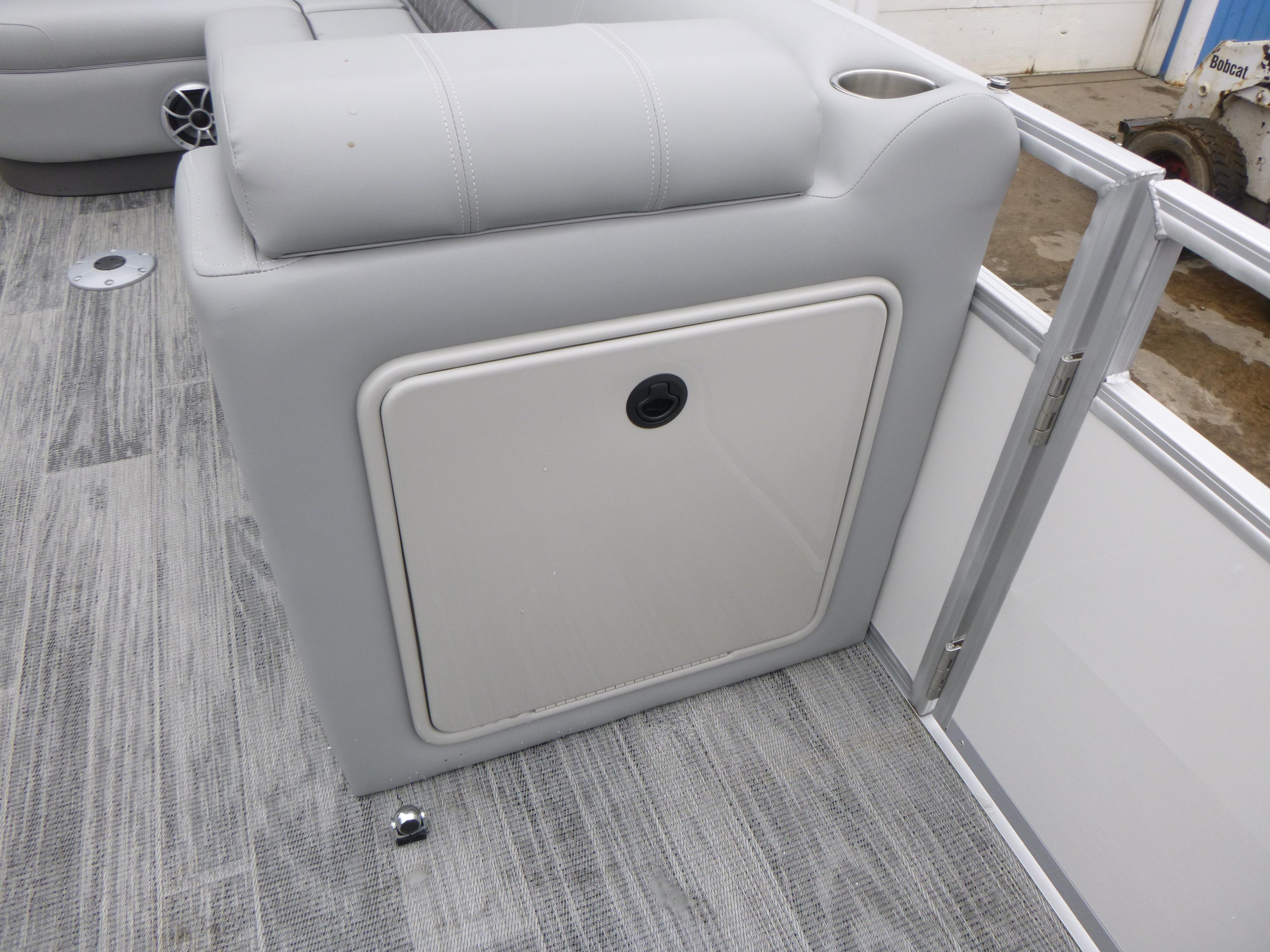 2025 Ranger Reata 220C Gallery