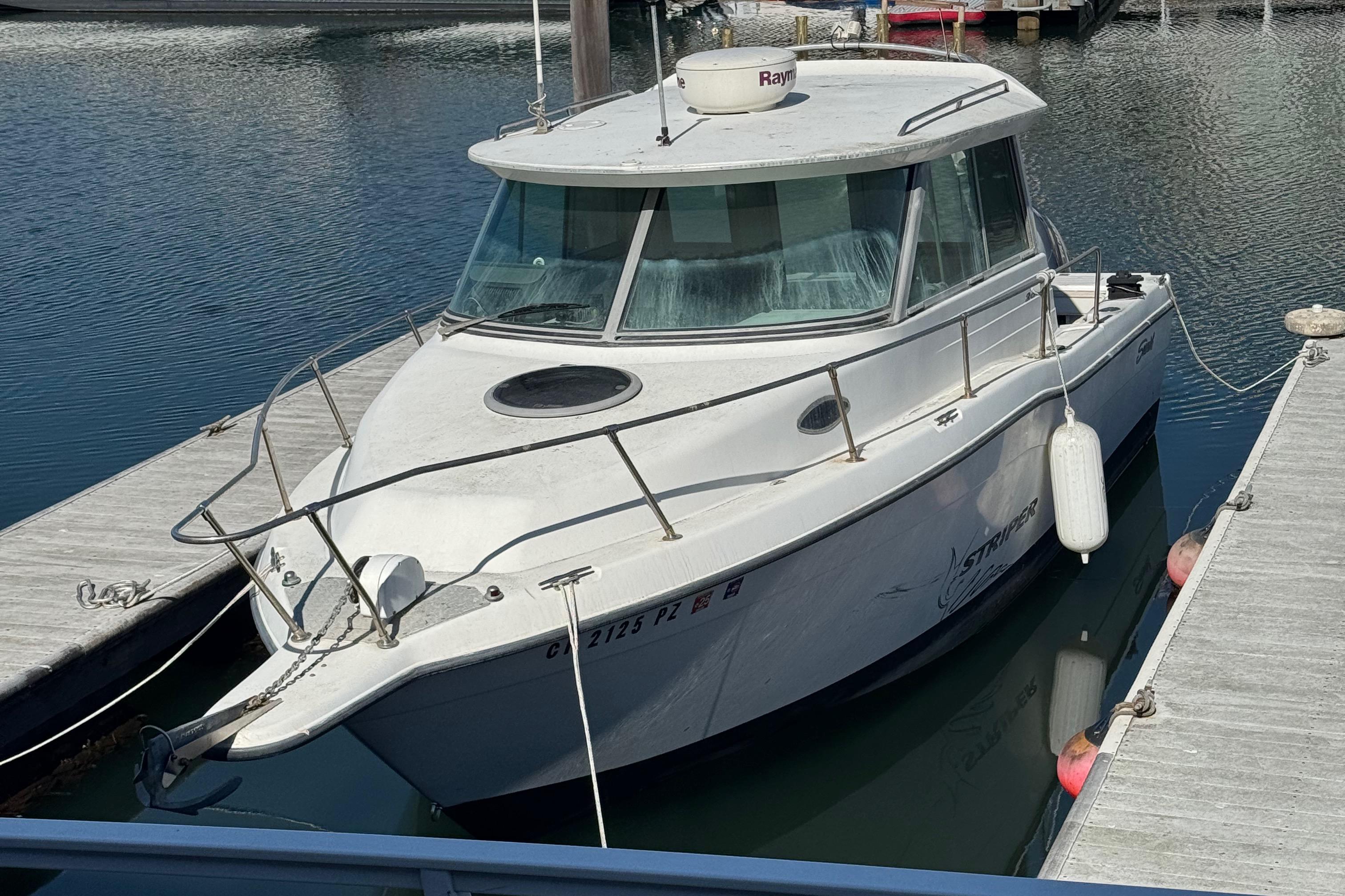 2003 Seaswirl Striper 26