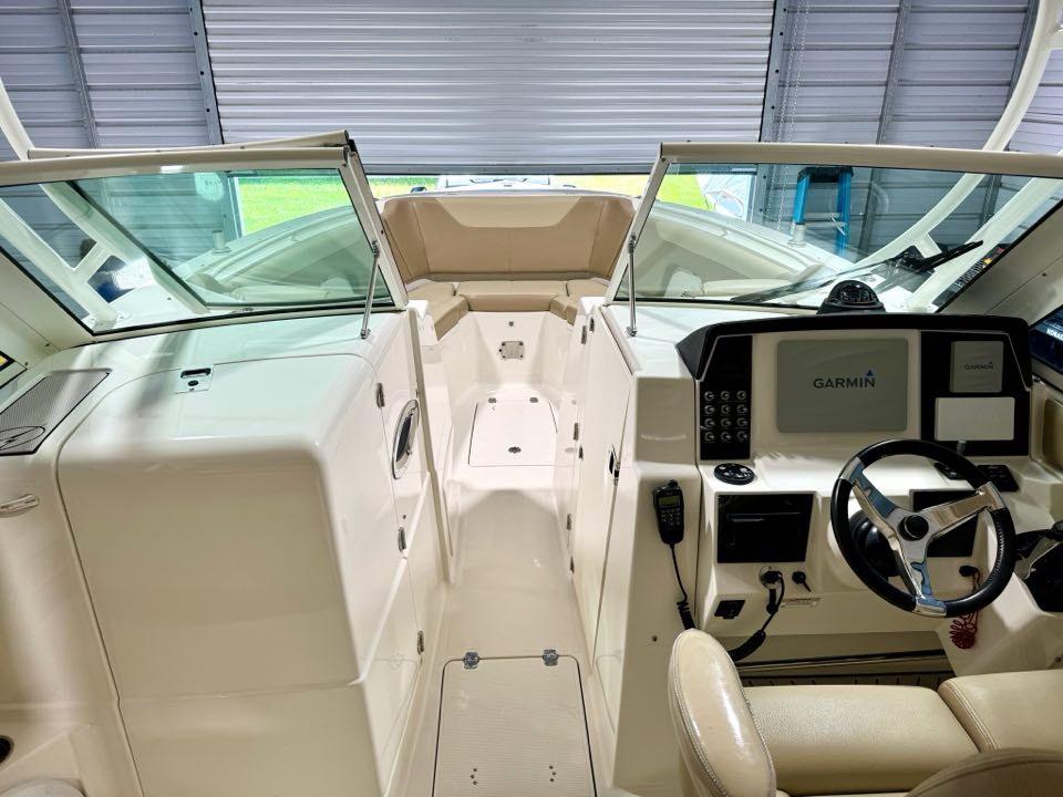 2018-sailfish-325-dc-power-9774694-20250428143644758-1_XLARGE