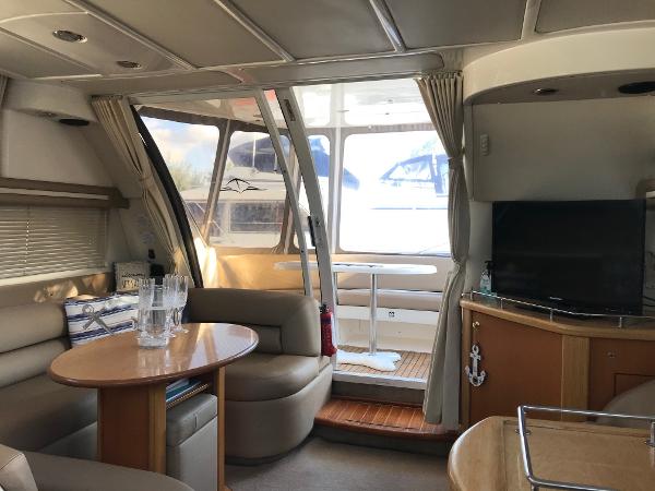 2001 Sealine F37