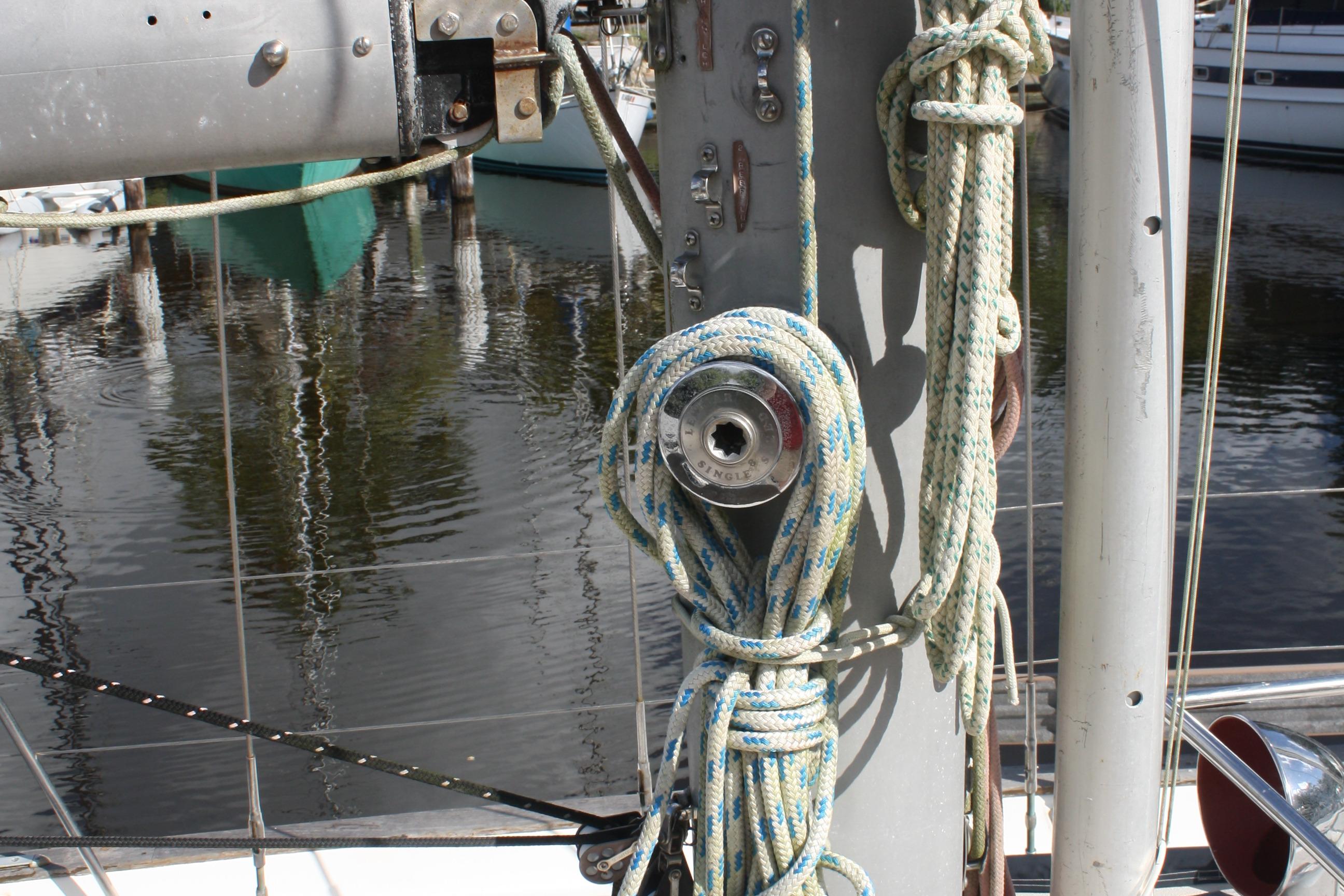 Gooseneck and Mast