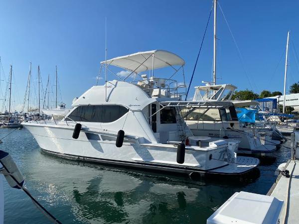 Photo of 2005 Hatteras 51'