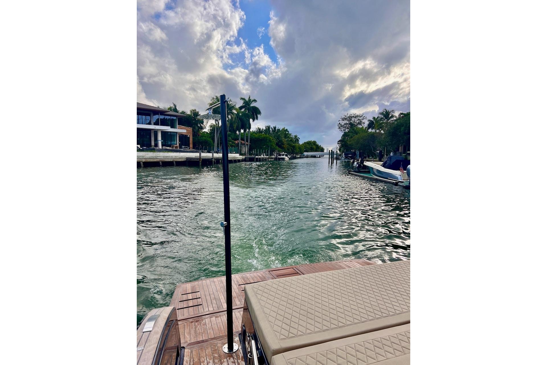Tesoro-T40 Inboard 2022-OASIS FL-US-9744722 | Thumbnail