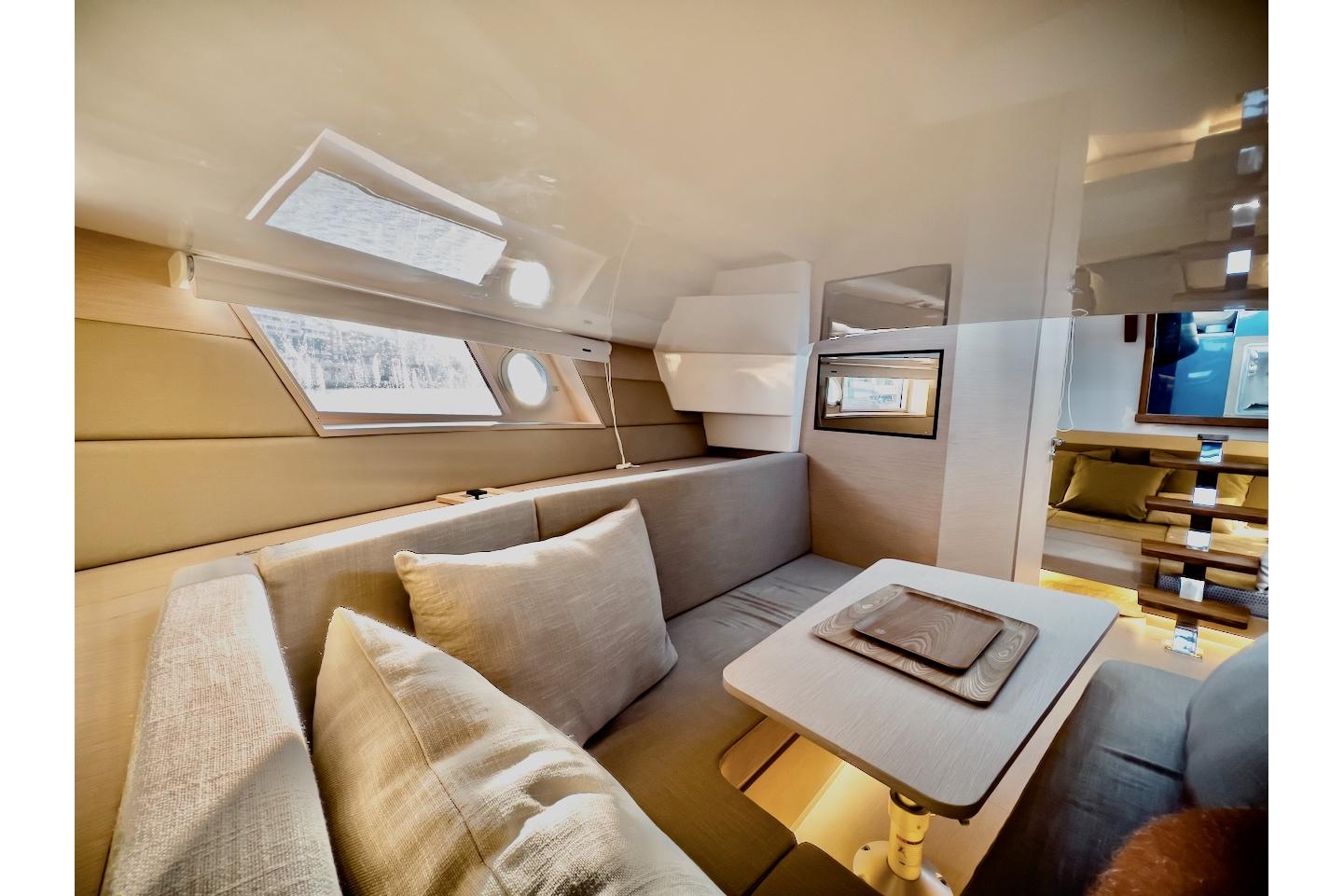 Tesoro-T40 Inboard 2022-OASIS FL-US-9744722 | Thumbnail