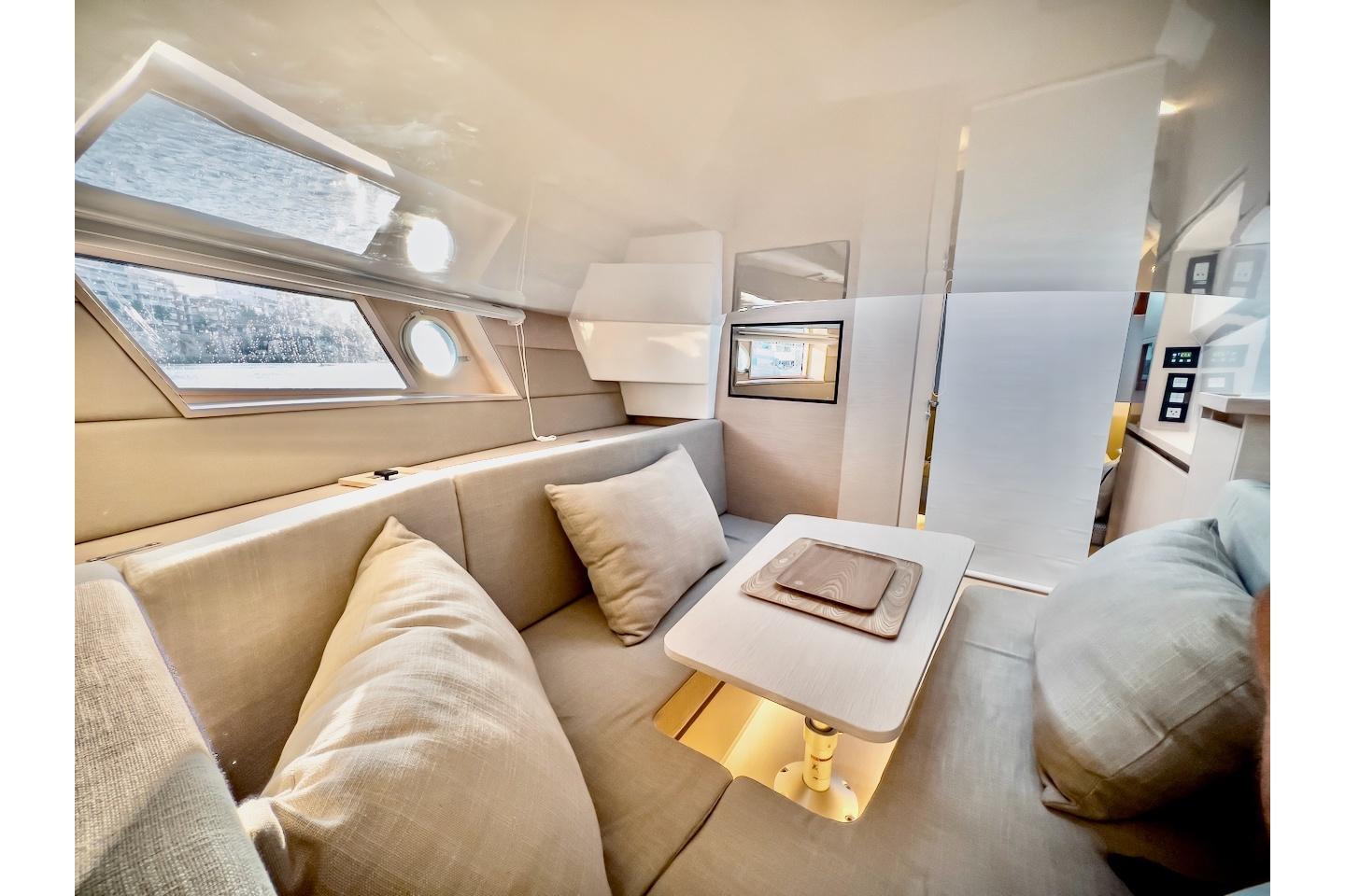 Tesoro-T40 Inboard 2022-OASIS FL-US-9744722 | Thumbnail