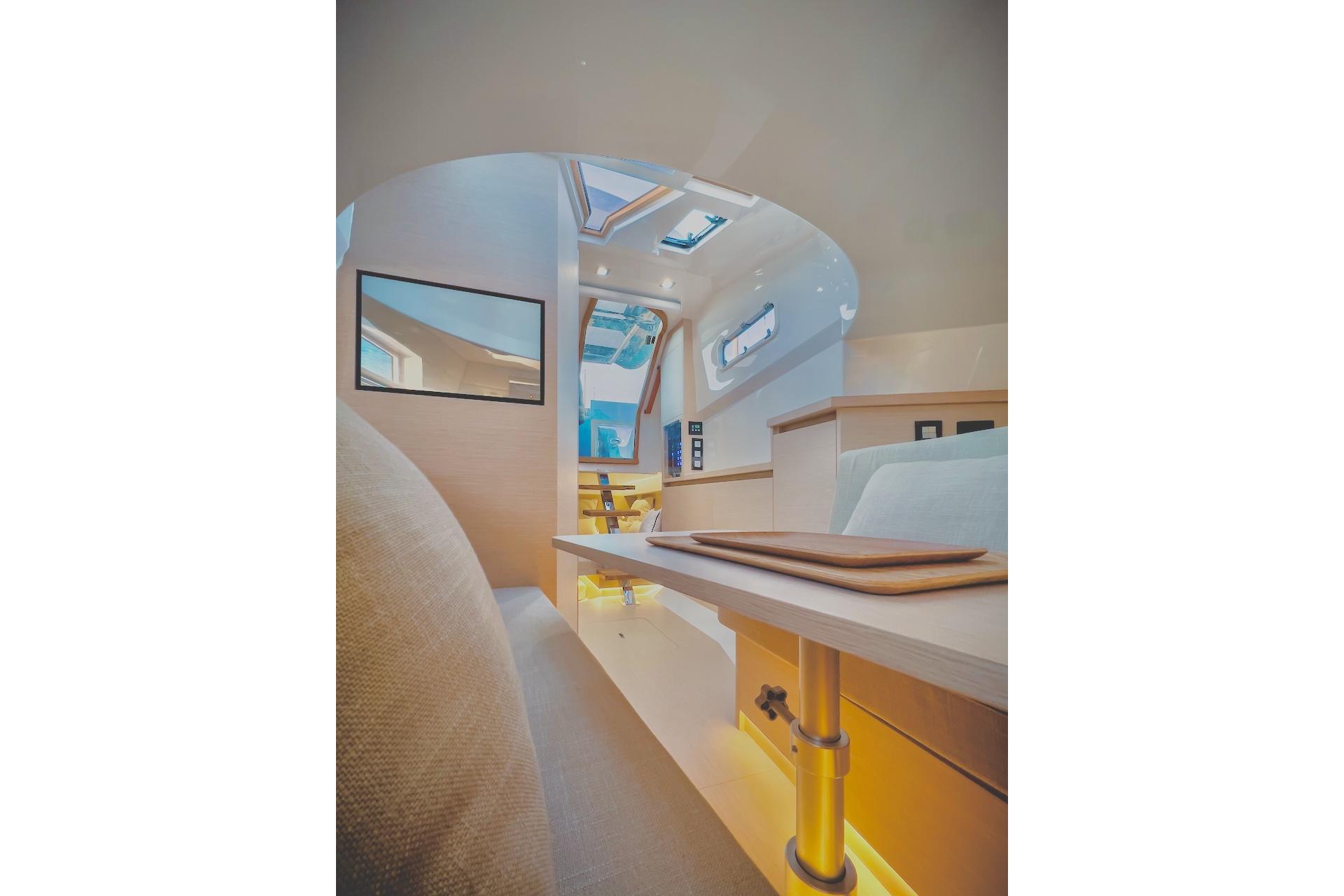 Tesoro-T40 Inboard 2022-OASIS FL-US-9744722 | Thumbnail