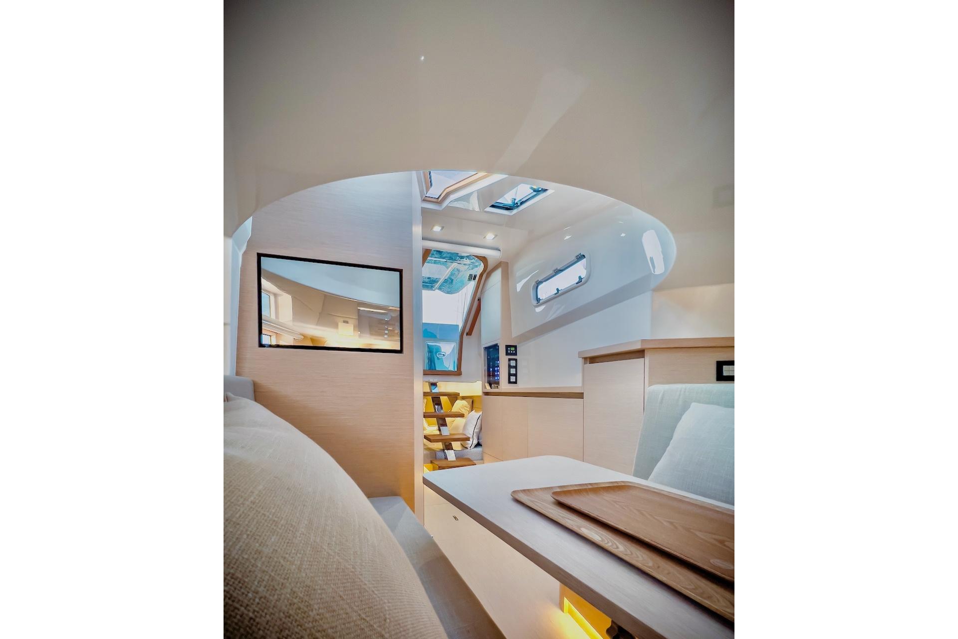 Tesoro-T40 Inboard 2022-OASIS FL-US-9744722 | Thumbnail