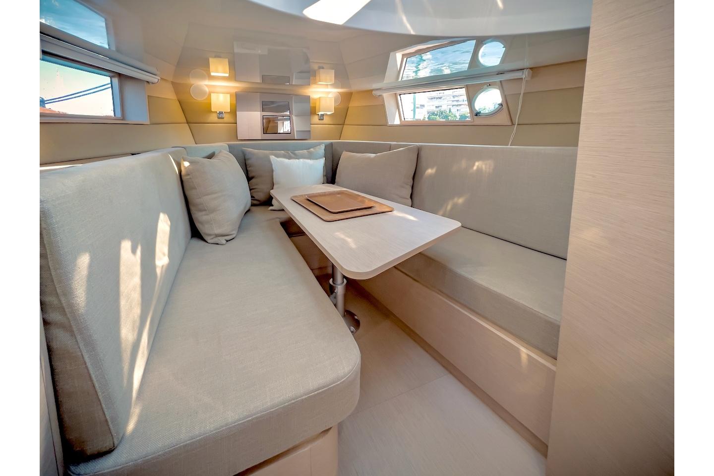 Tesoro-T40 Inboard 2022-OASIS FL-US-9744722 | Thumbnail