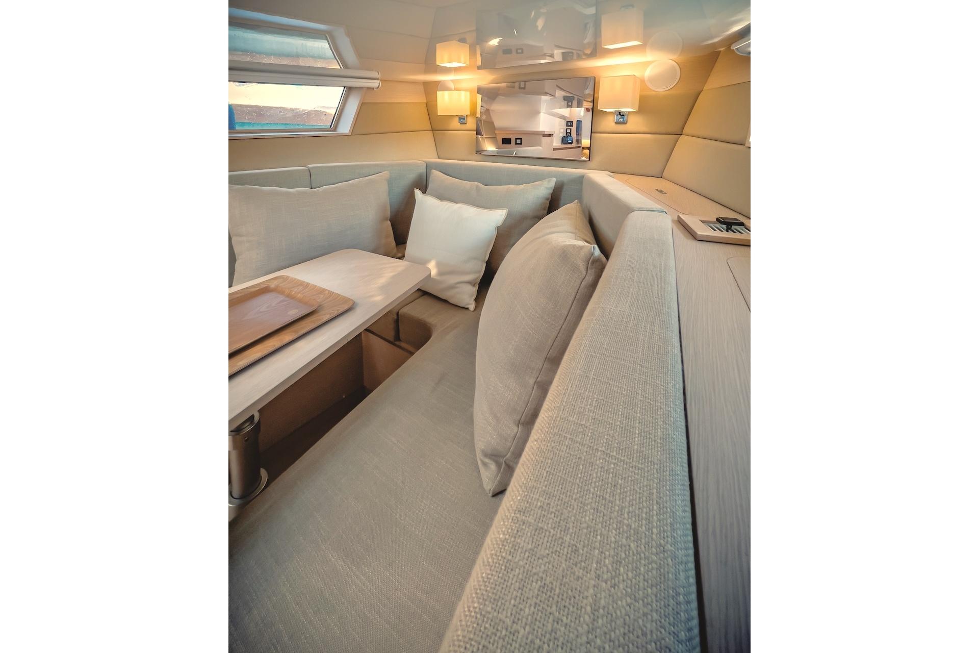 Tesoro-T40 Inboard 2022-OASIS FL-US-9744722 | Thumbnail
