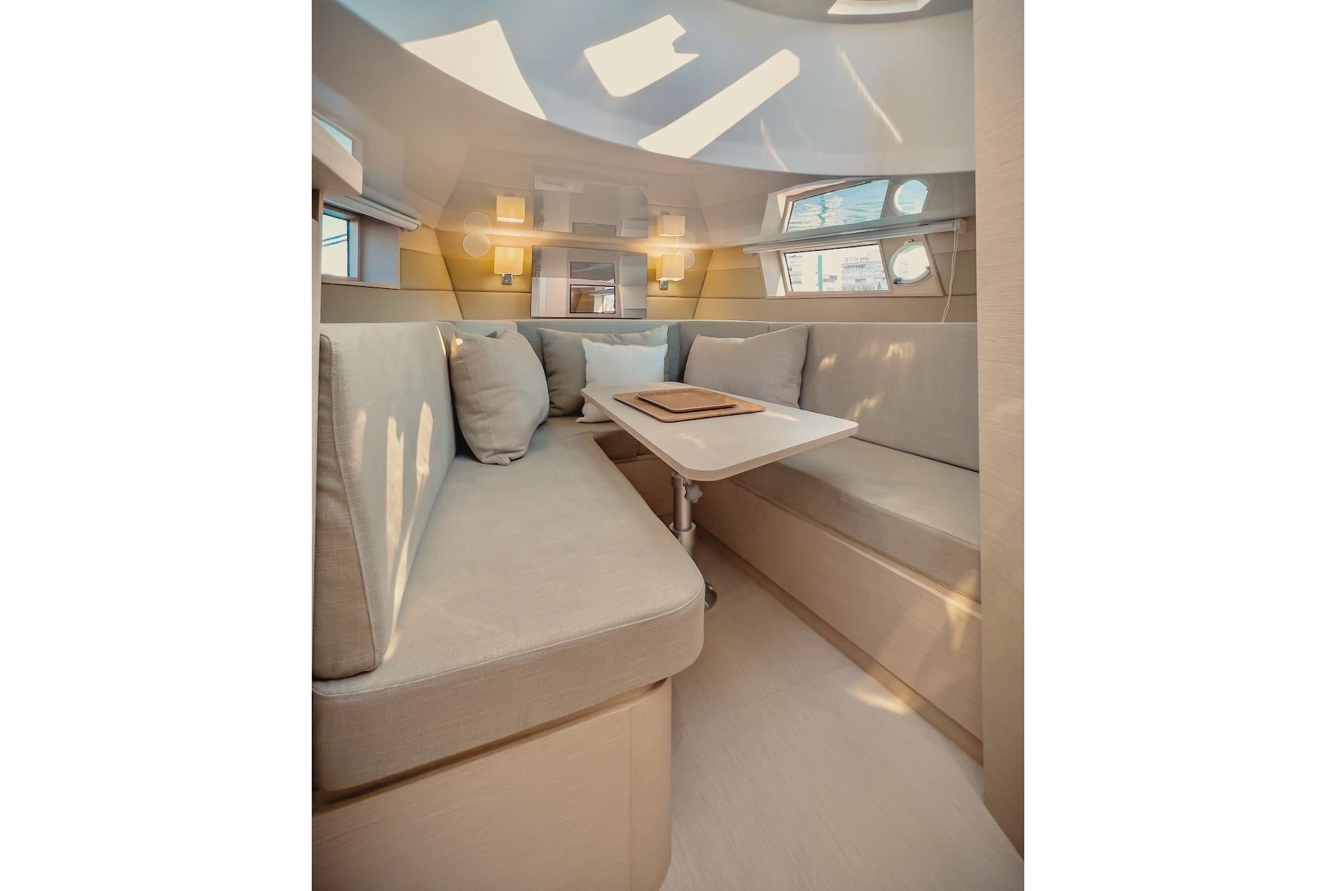 Tesoro-T40 Inboard 2022-OASIS FL-US-9744722 | Thumbnail