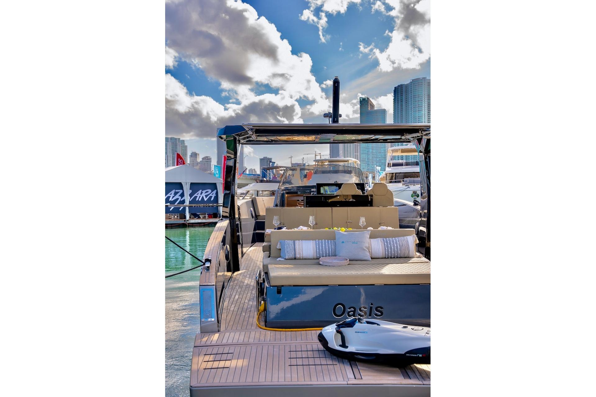 Tesoro-T40 Inboard 2022-OASIS FL-US-9744722 | Thumbnail