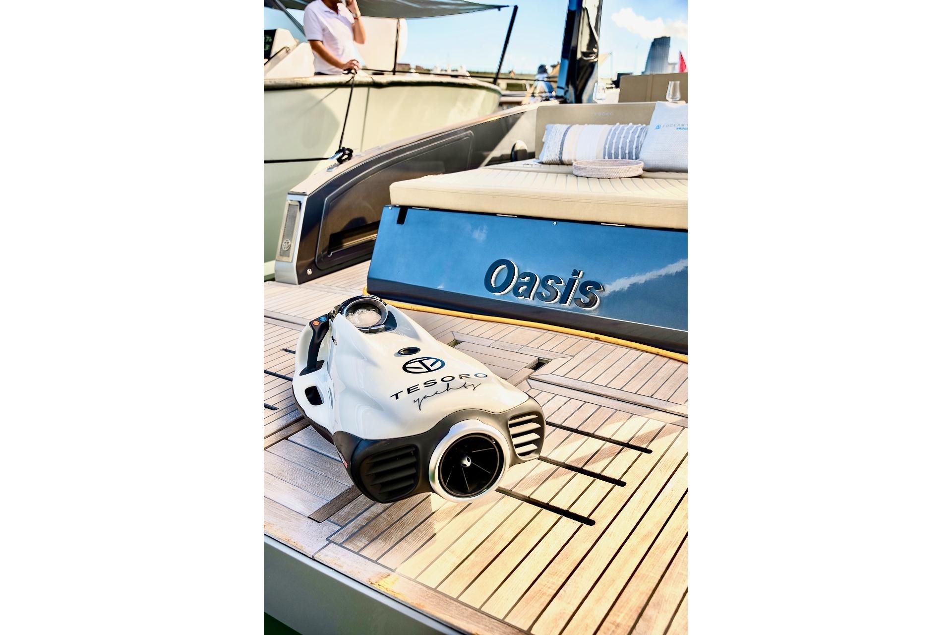 Tesoro-T40 Inboard 2022-OASIS FL-US-9744722 | Thumbnail