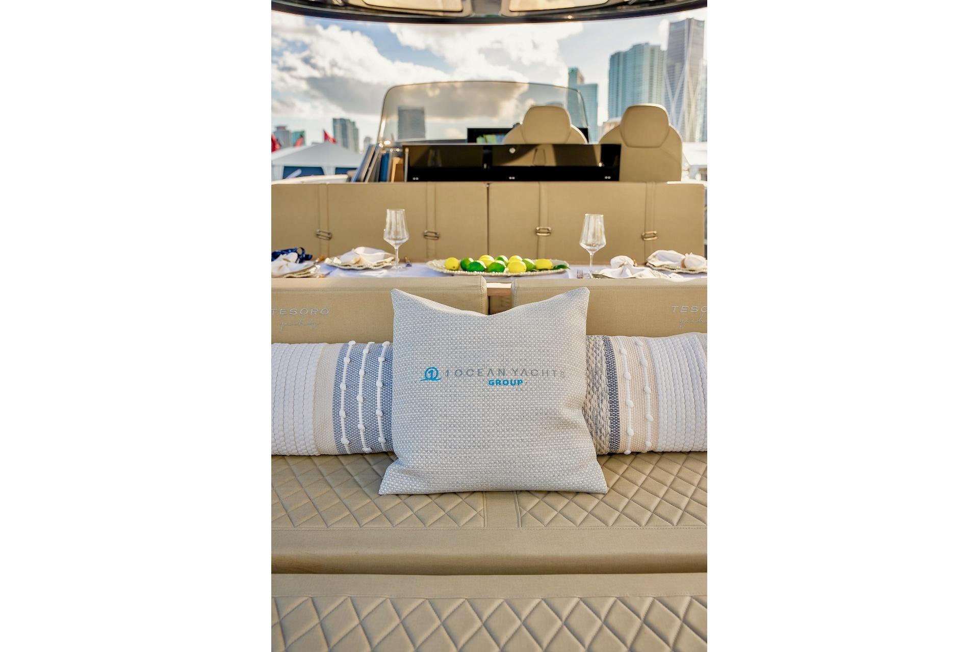 Tesoro-T40 Inboard 2022-OASIS FL-US-9744722 | Thumbnail
