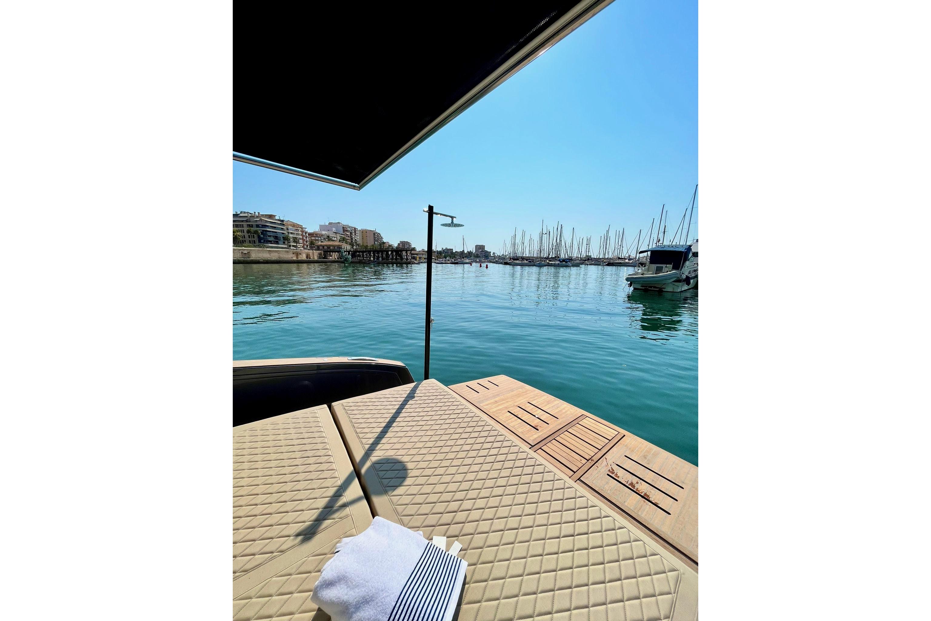 Tesoro-T40 Inboard 2022-OASIS FL-US-9744722 | Thumbnail