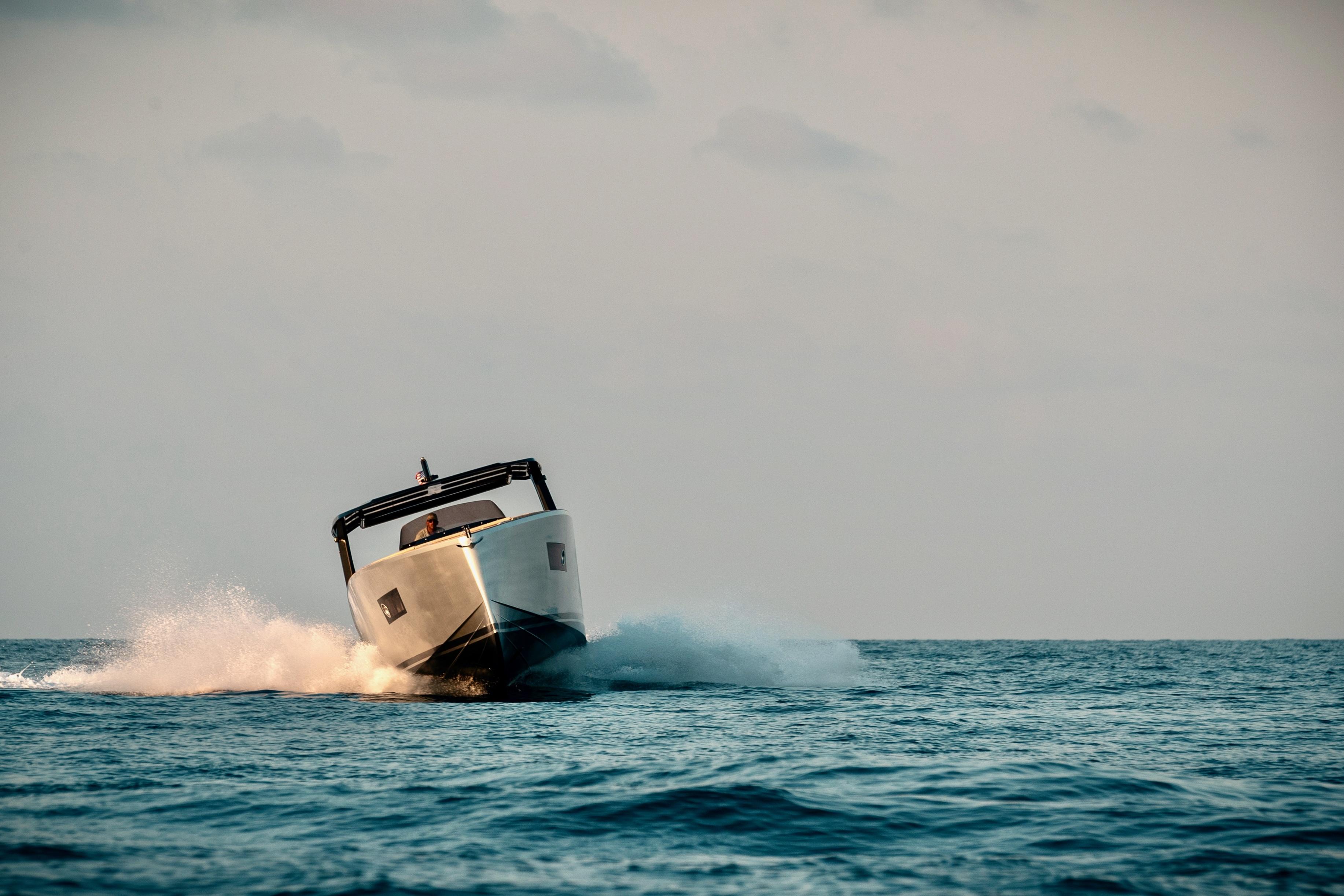 Tesoro-T40 Inboard 2022-OASIS FL-US-9744722 | Thumbnail