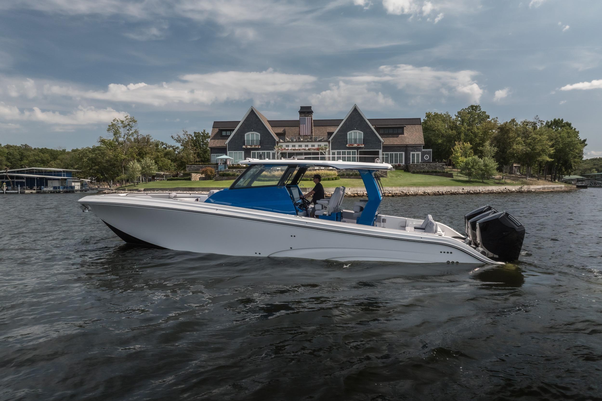 Used Fountain 43 ft' 43 SCX | United Yacht Sales