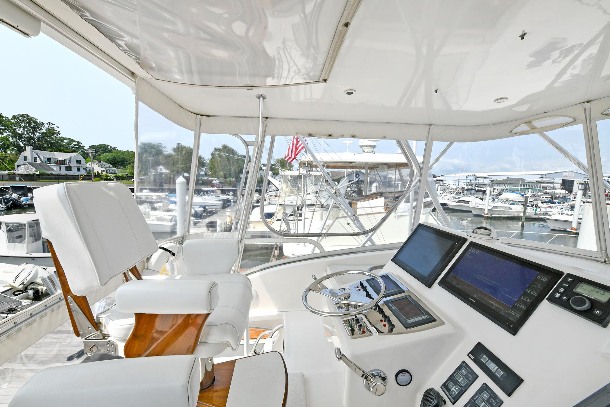 Cabo 40 REELAXATION - Starboard Side Helm Station