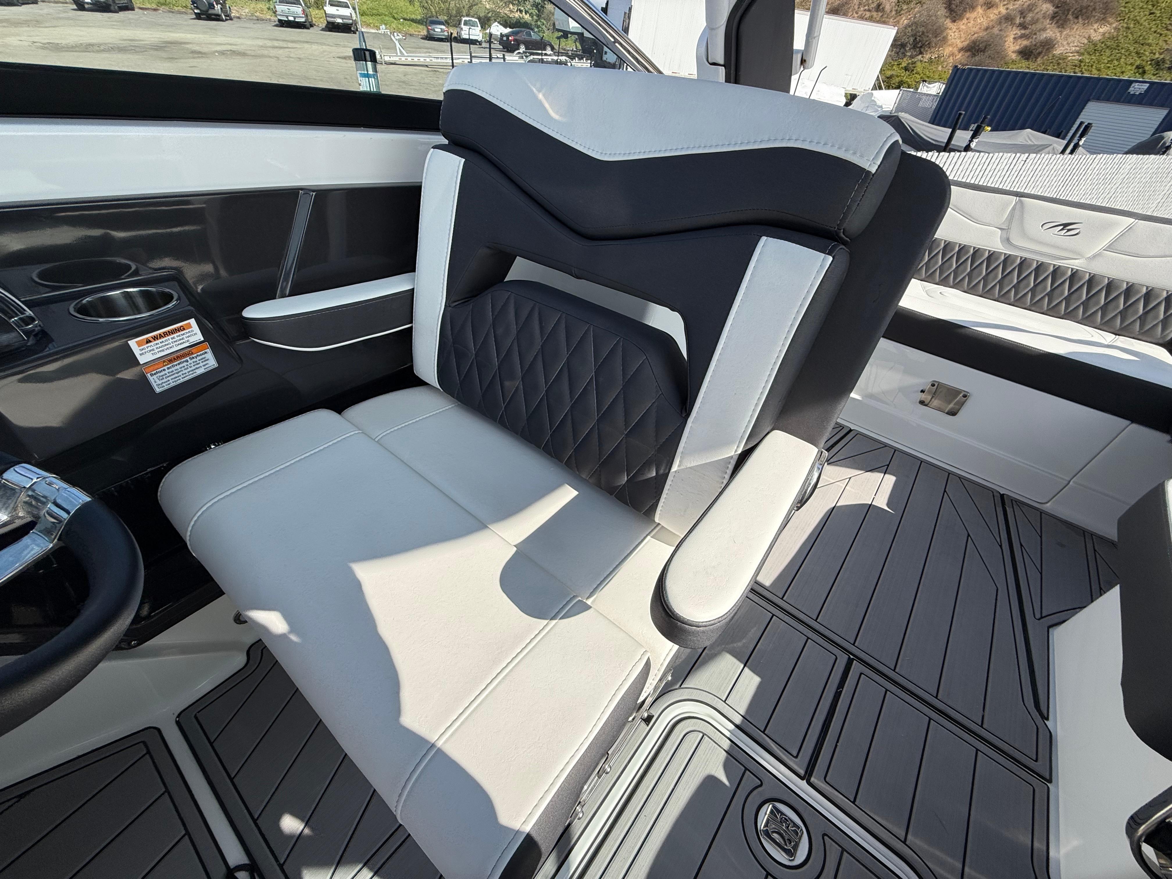 2021 Monterey 298SS #TMB412D inventory image at Sun Country Marine Group, Newport Beach 2021 Monterey 298SS #TMB412D inventory image at Sun Country Marine Group, Newport Beach
