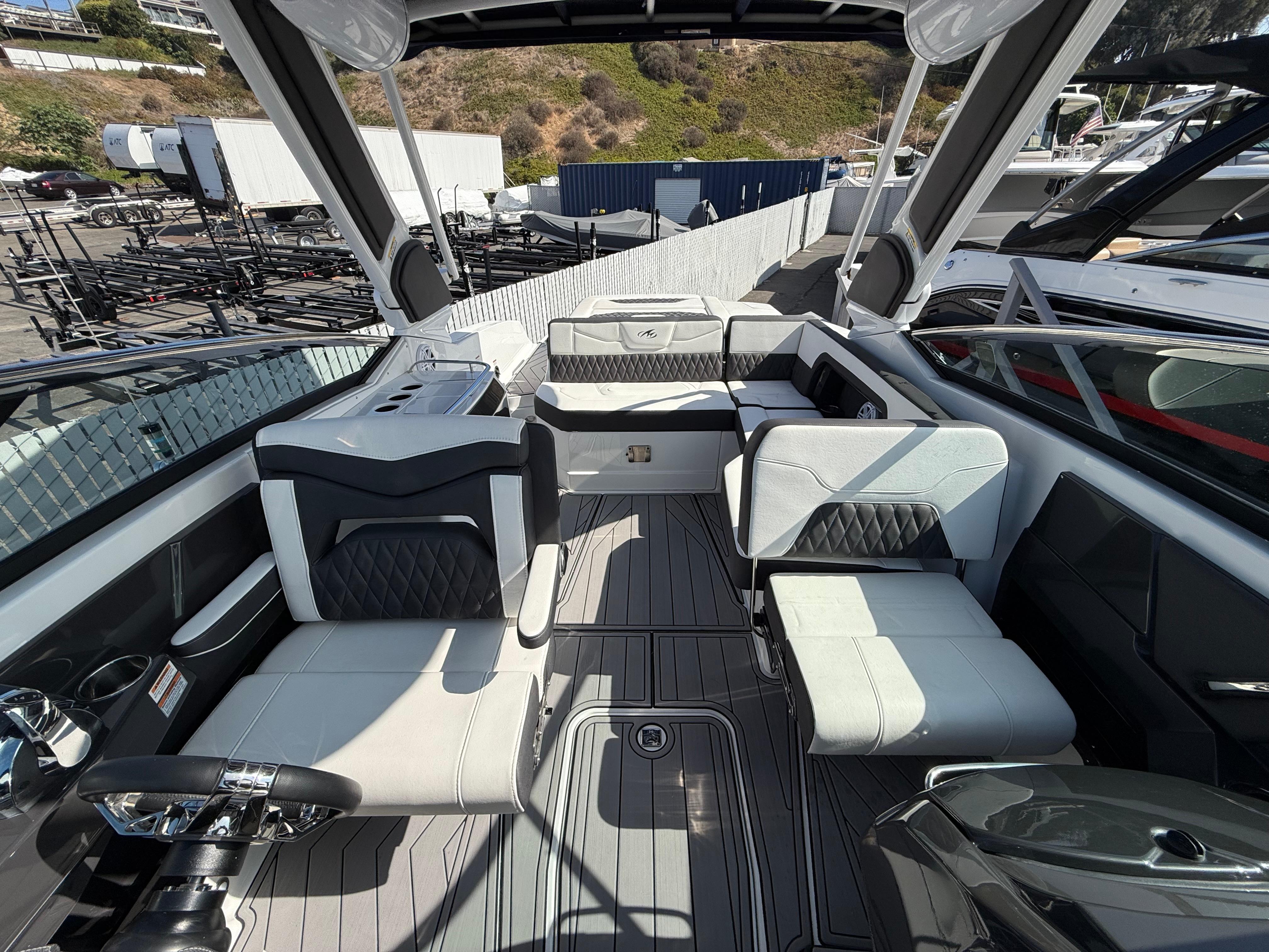 2021 Monterey 298SS #TMB412D inventory image at Sun Country Marine Group, Newport Beach 2021 Monterey 298SS #TMB412D inventory image at Sun Country Marine Group, Newport Beach