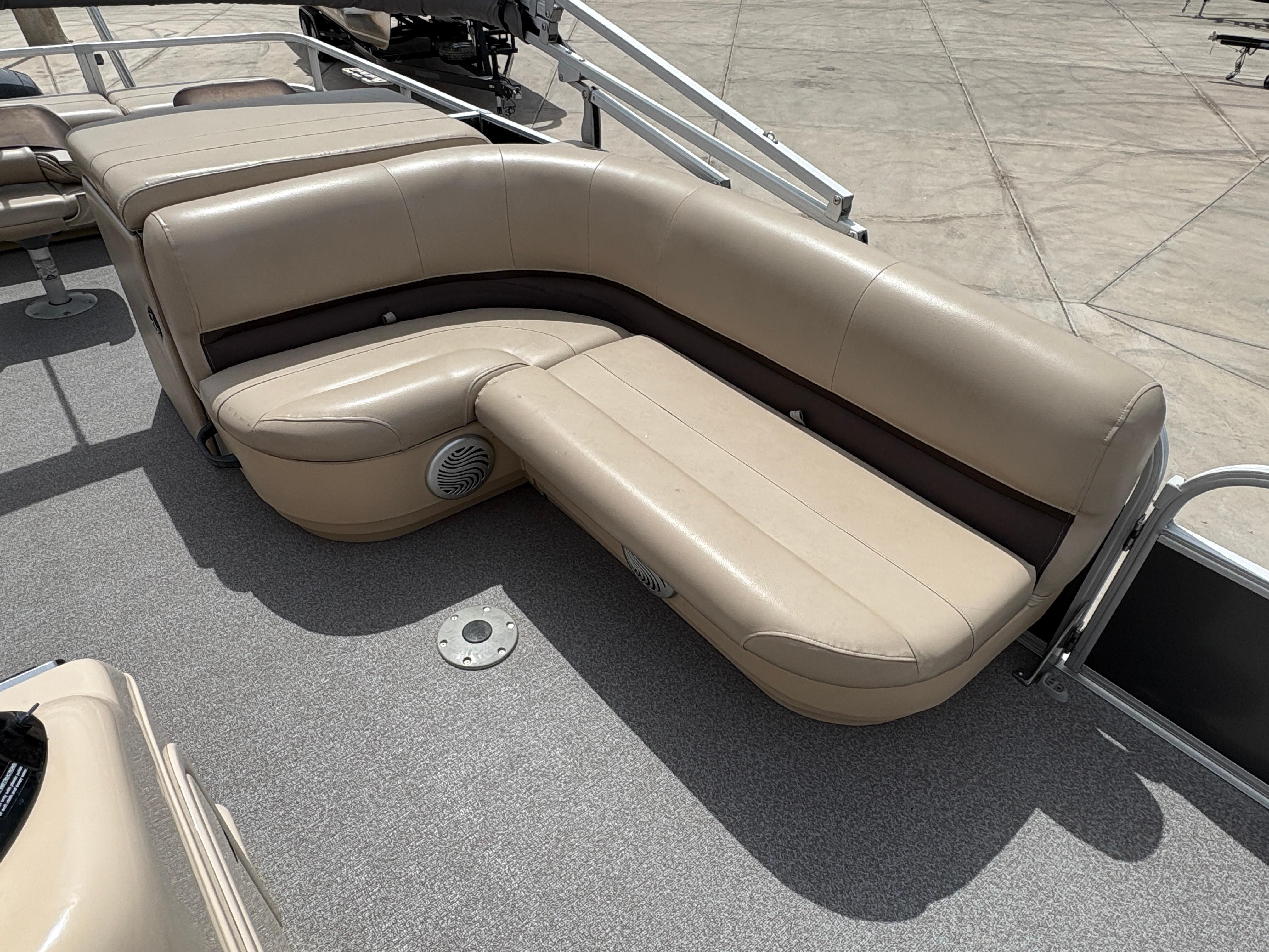 2017 Sun Tracker Fishin' Barge 22 DLX #TRW4842 inventory image at Sun Country Marine Group, Lake Havasu City, AZ 2017 Sun Tracker Fishin' Barge 22 DLX #TRW4842 inventory image at Sun Country Marine Group, Lake Havasu City, AZ