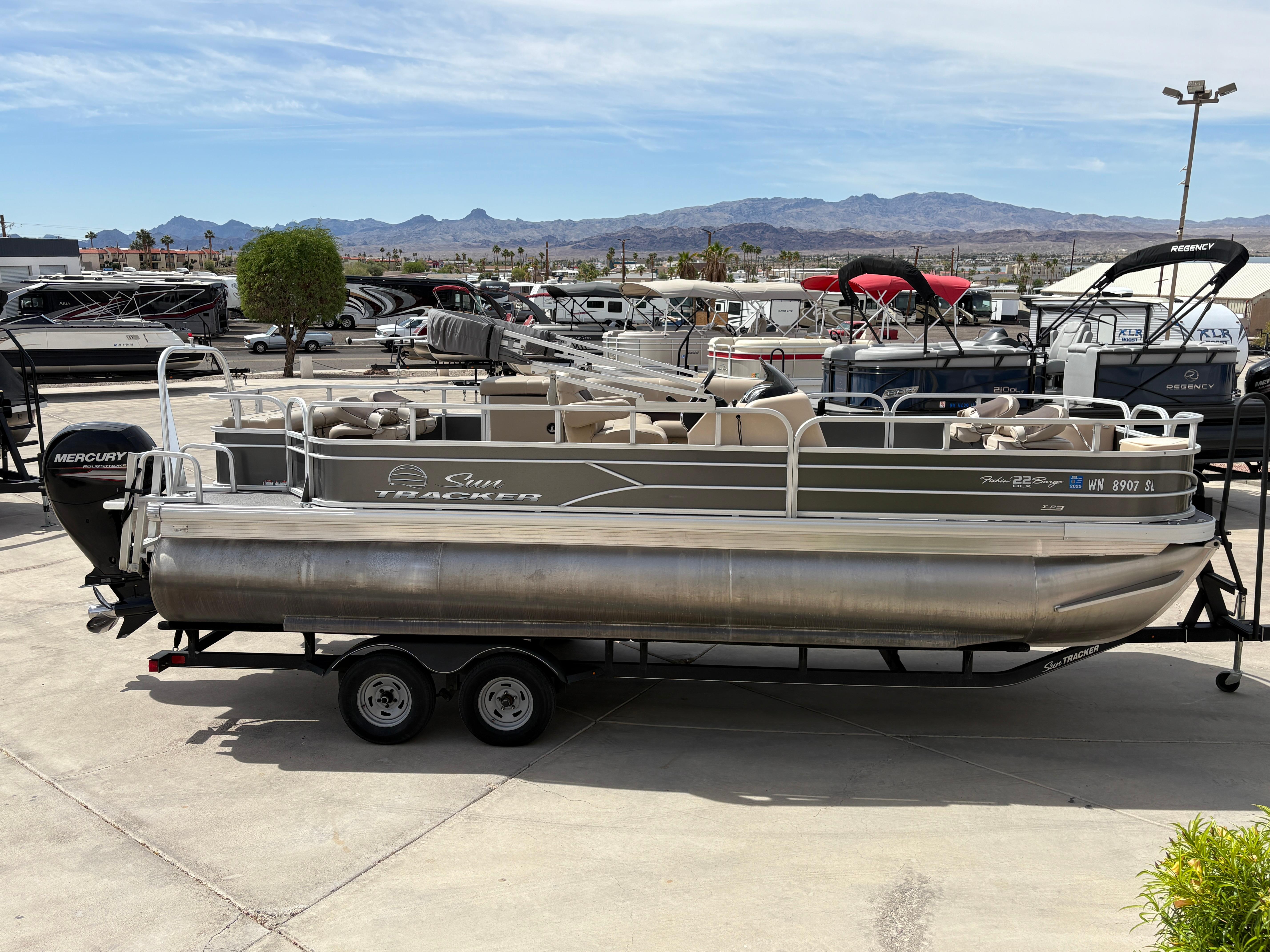 2017 Sun Tracker Fishin' Barge 22 DLX #TRW4842 inventory image at Sun Country Marine Group, Lake Havasu City, AZ 2017 Sun Tracker Fishin' Barge 22 DLX #TRW4842 inventory image at Sun Country Marine Group, Lake Havasu City, AZ